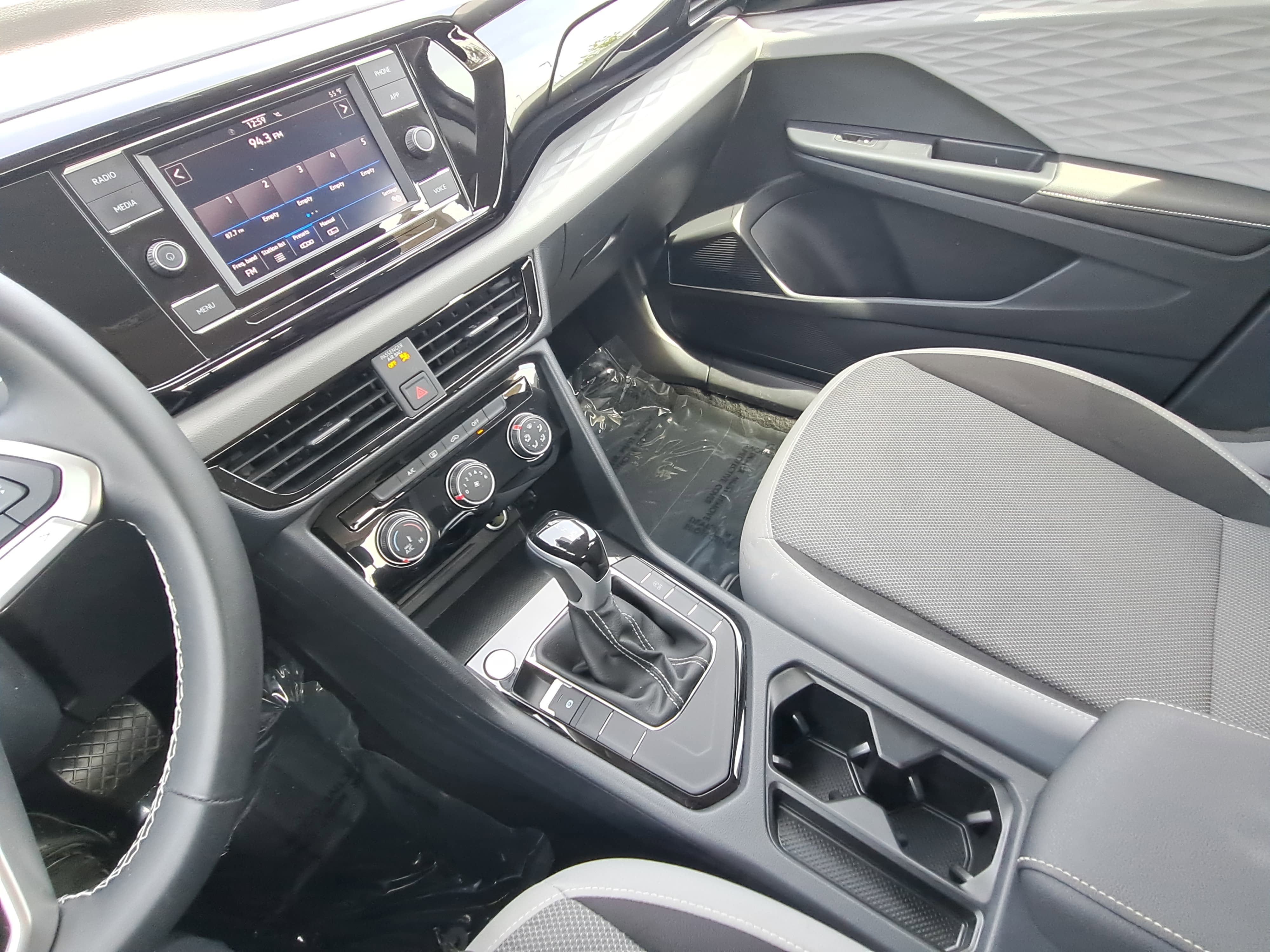 2024 Volkswagen Taos S