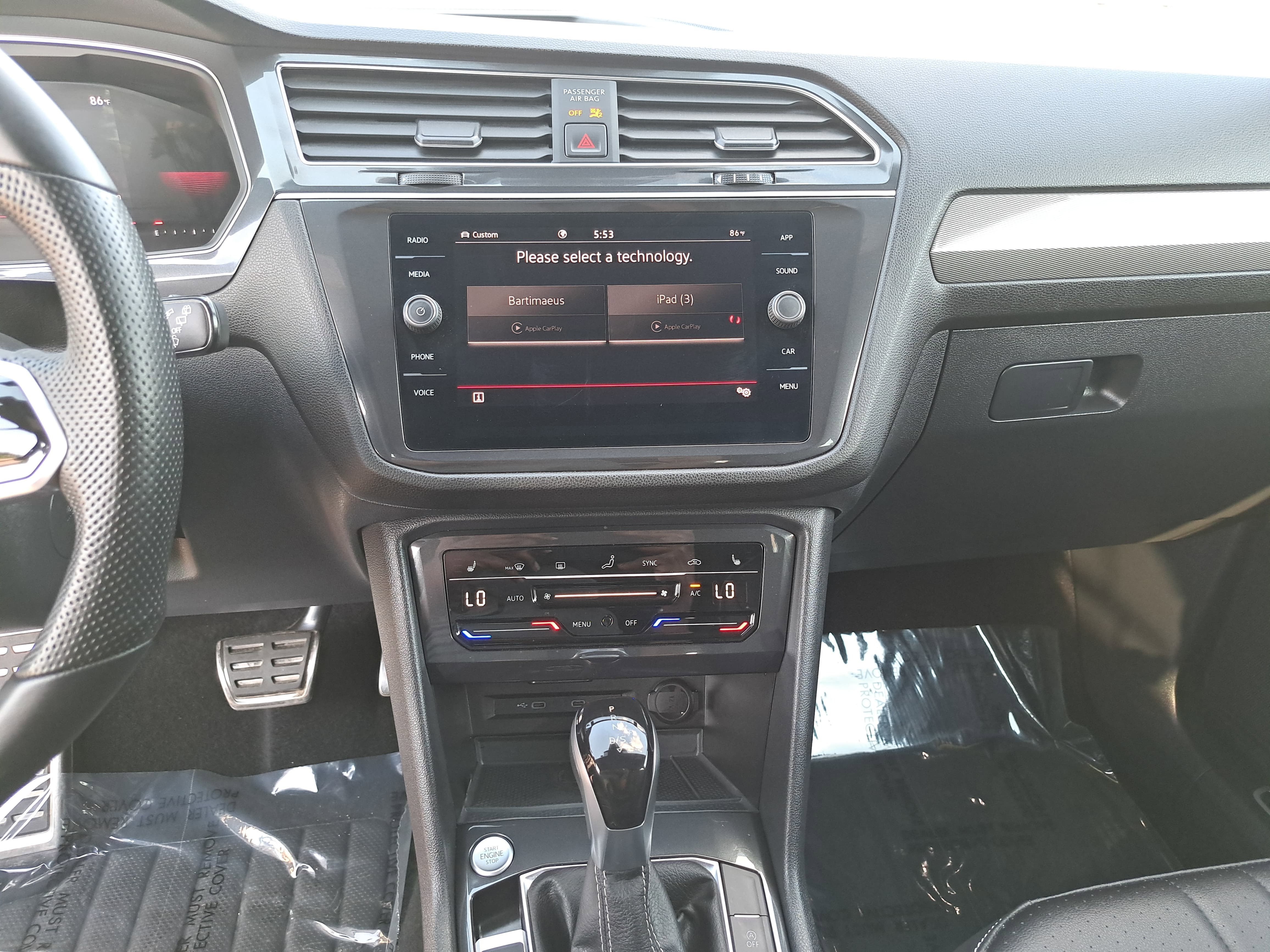 2024 Volkswagen Tiguan SE R-Line Black