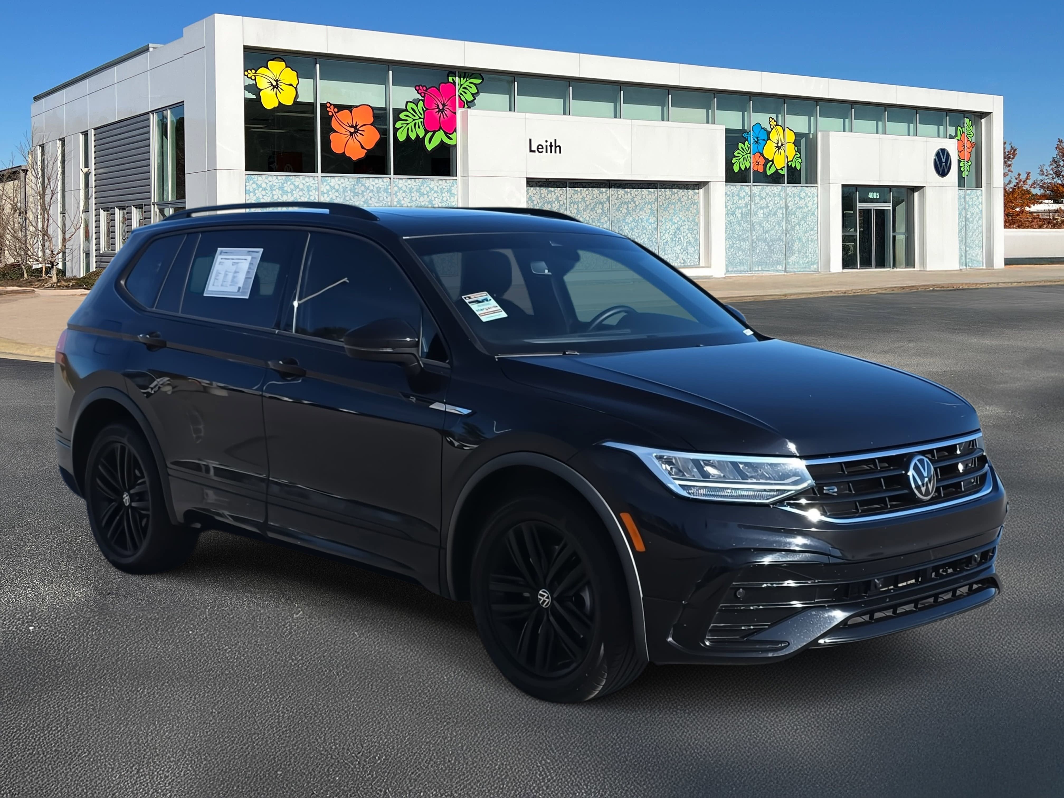 2022 Volkswagen Tiguan SE R-Line Black