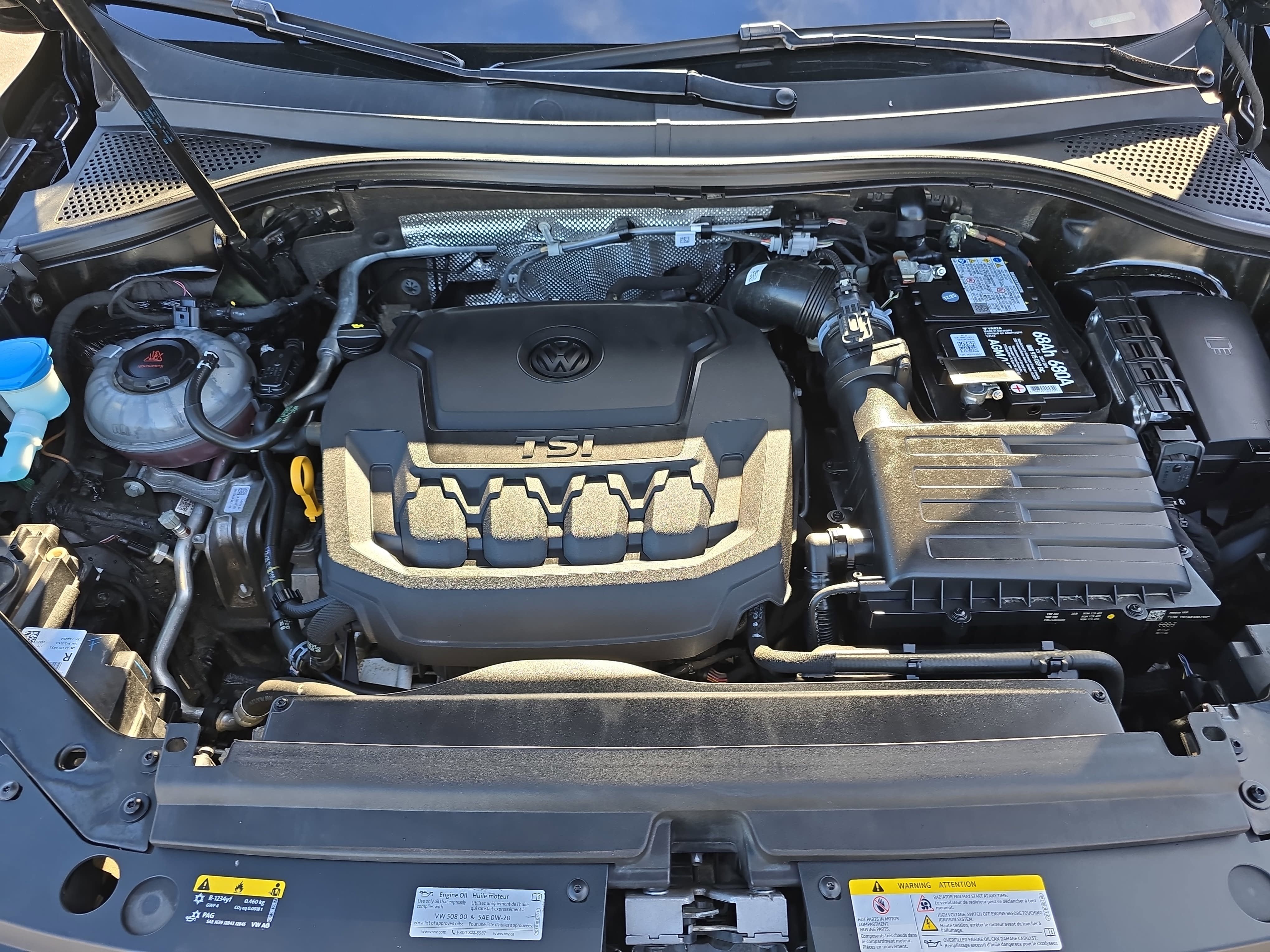 2022 Volkswagen Tiguan SE R-Line Black