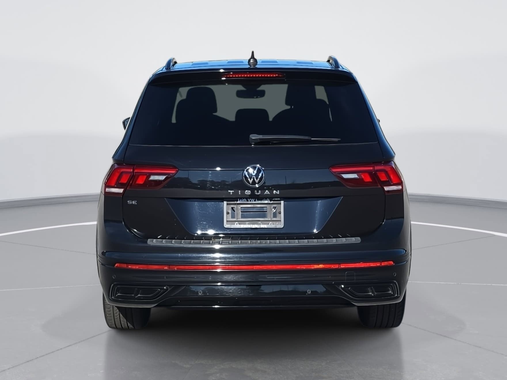 2022 Volkswagen Tiguan SE R-Line Black