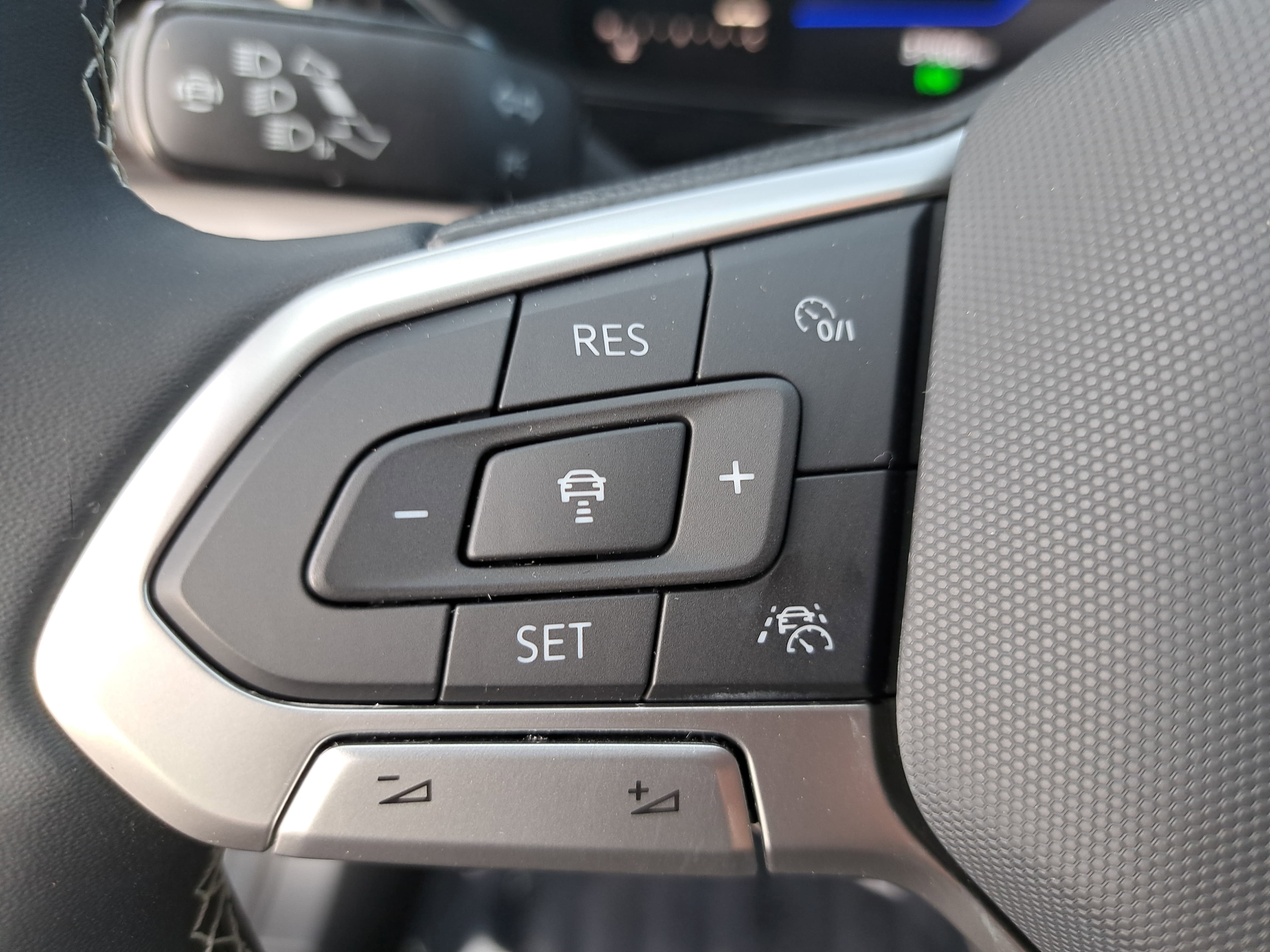 2022 Volkswagen Taos S