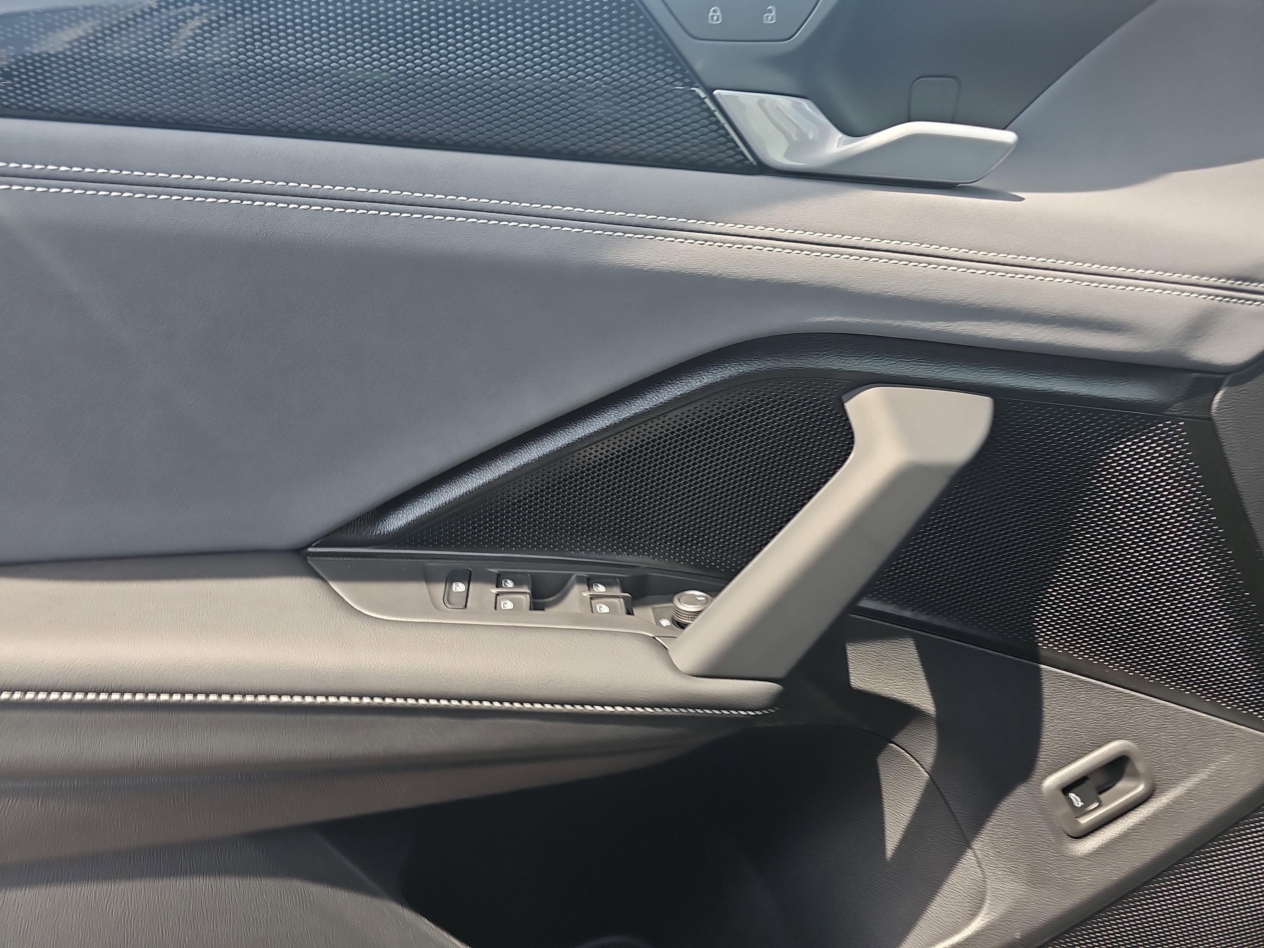 2025 Volkswagen Tiguan SE