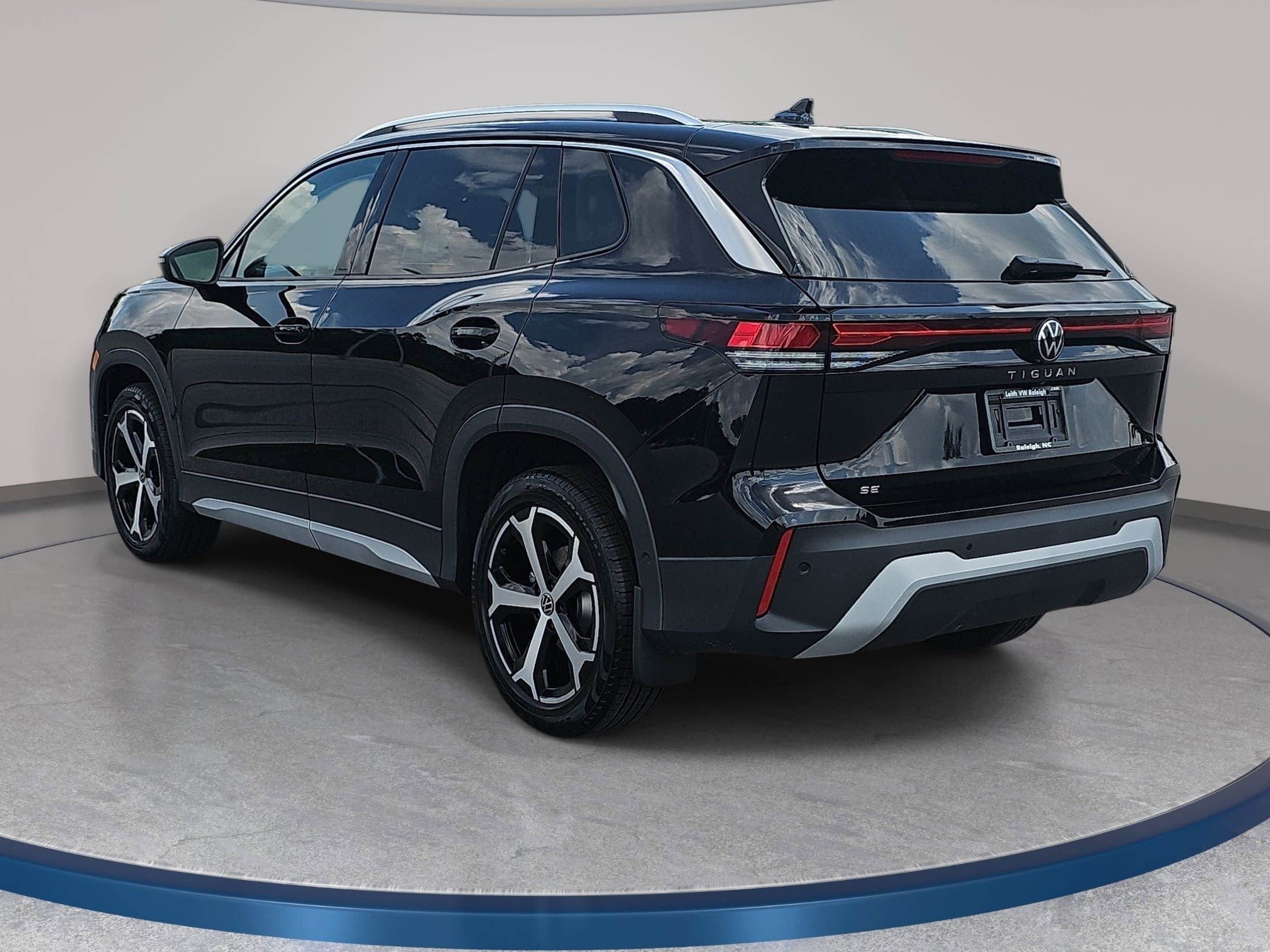 2025 Volkswagen Tiguan SE