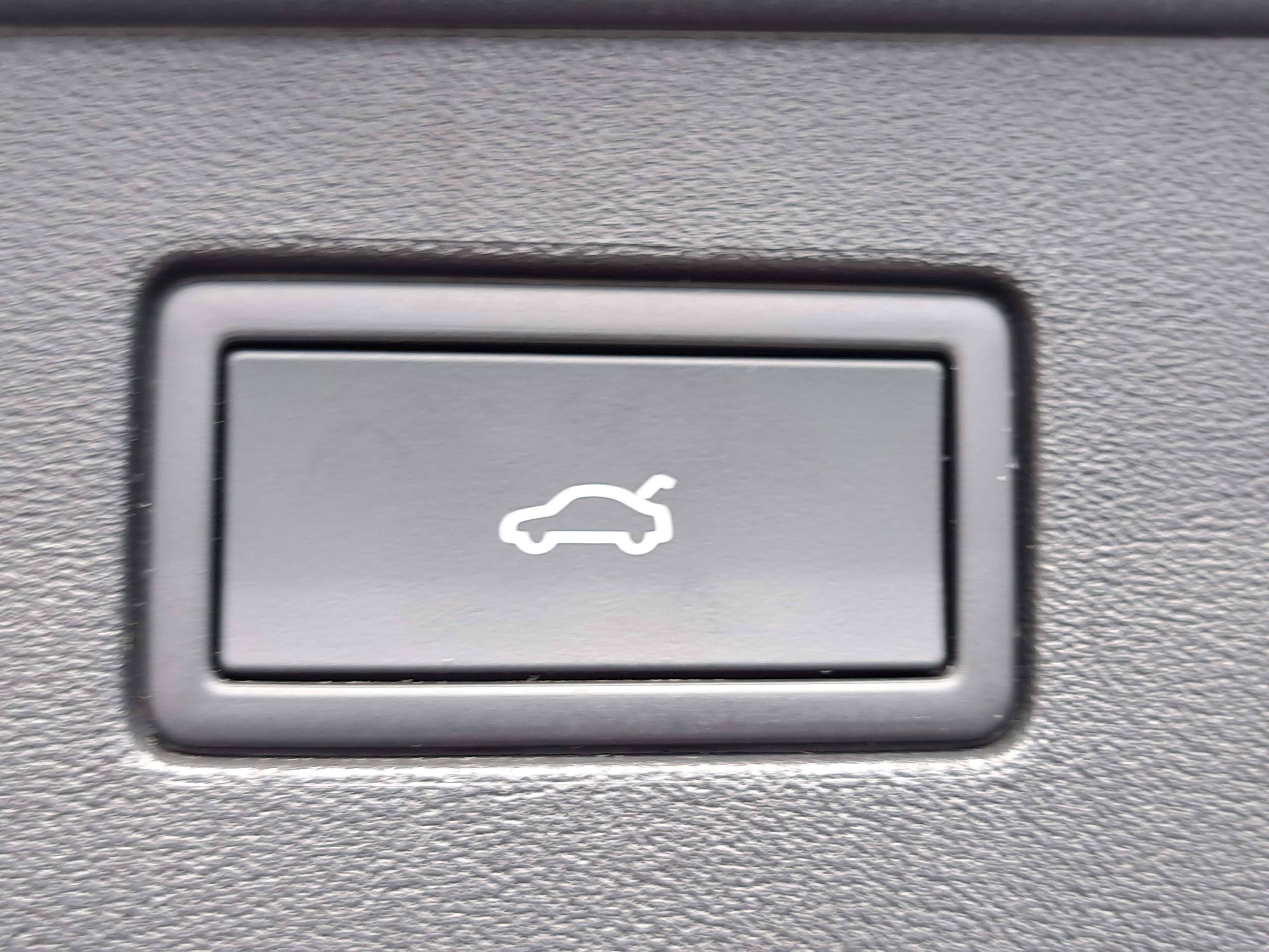 2025 Volkswagen Tiguan SE