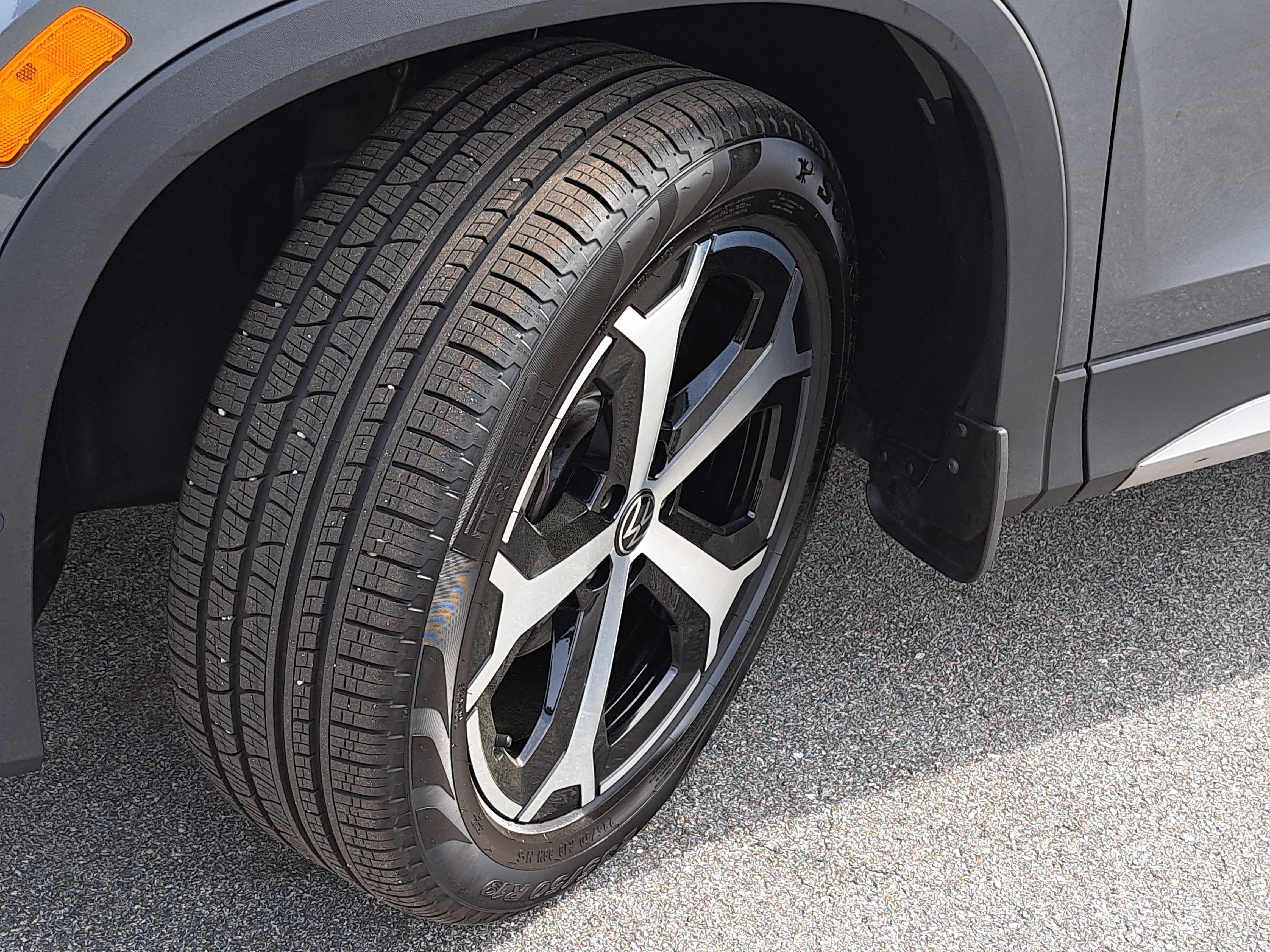 2025 Volkswagen Tiguan SE