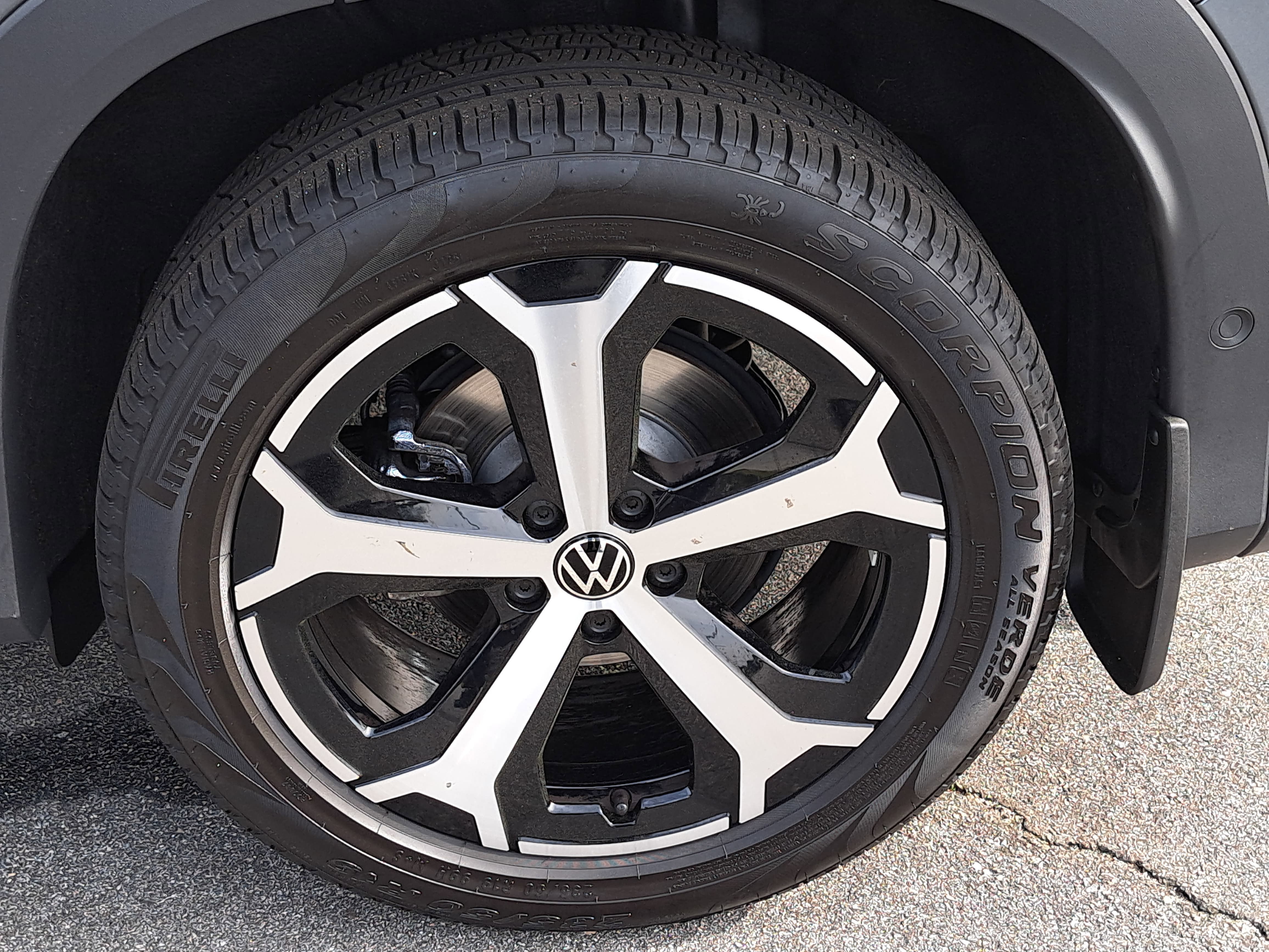 2025 Volkswagen Tiguan SE