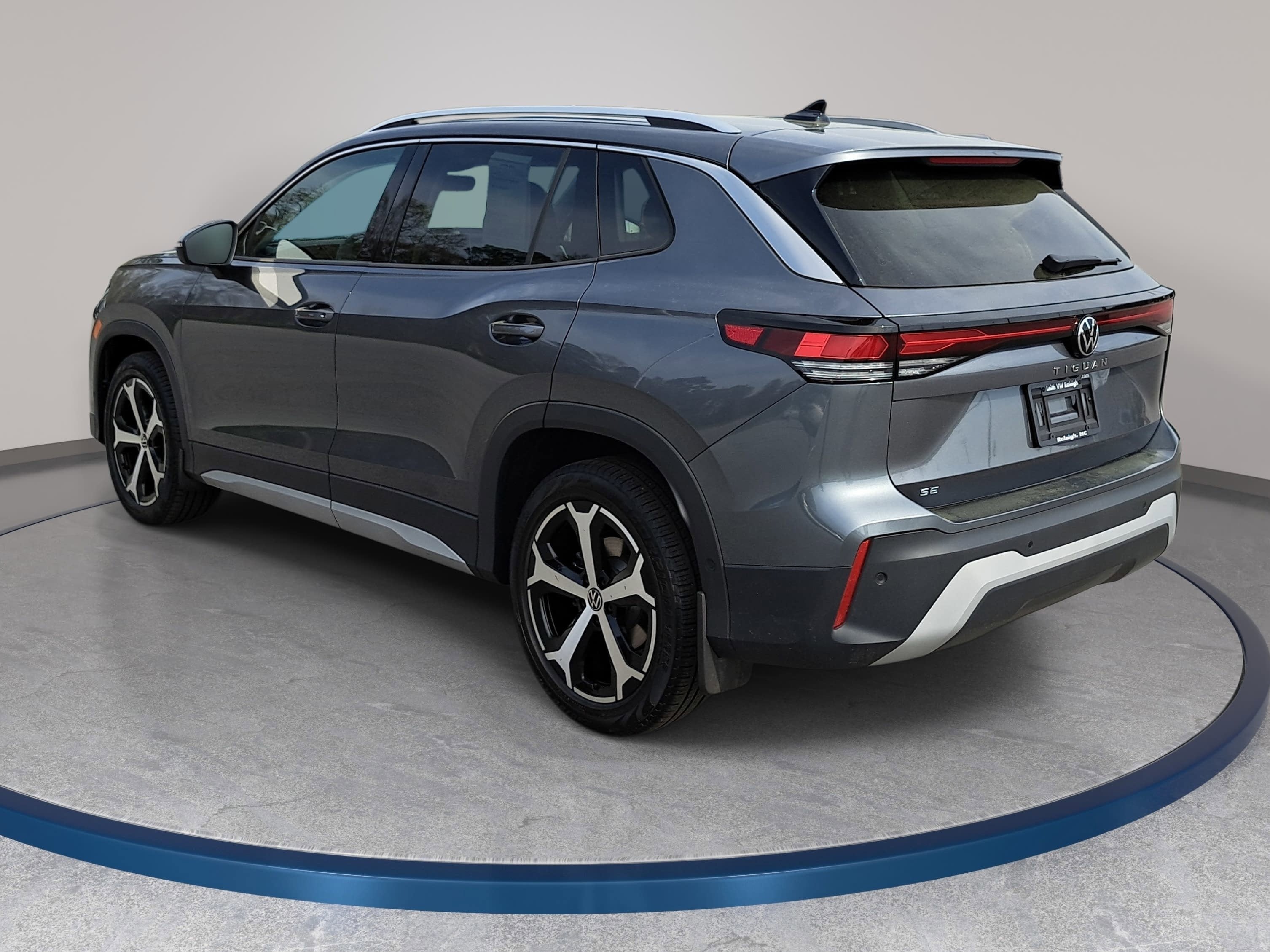 2025 Volkswagen Tiguan SE