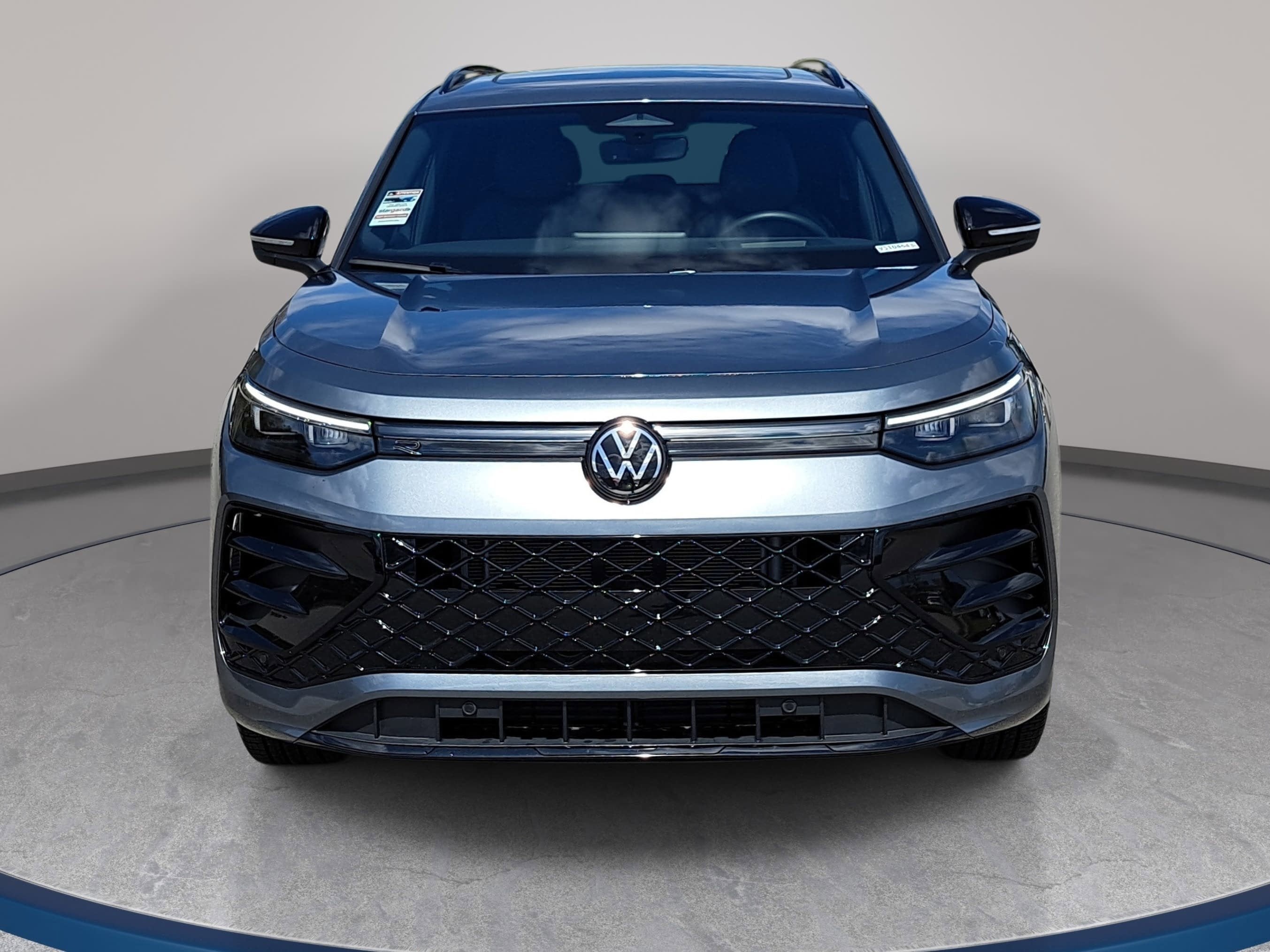 2025 Volkswagen Tiguan SE R-Line Black