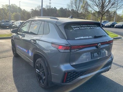 2025 Volkswagen Tiguan SE R-Line Black