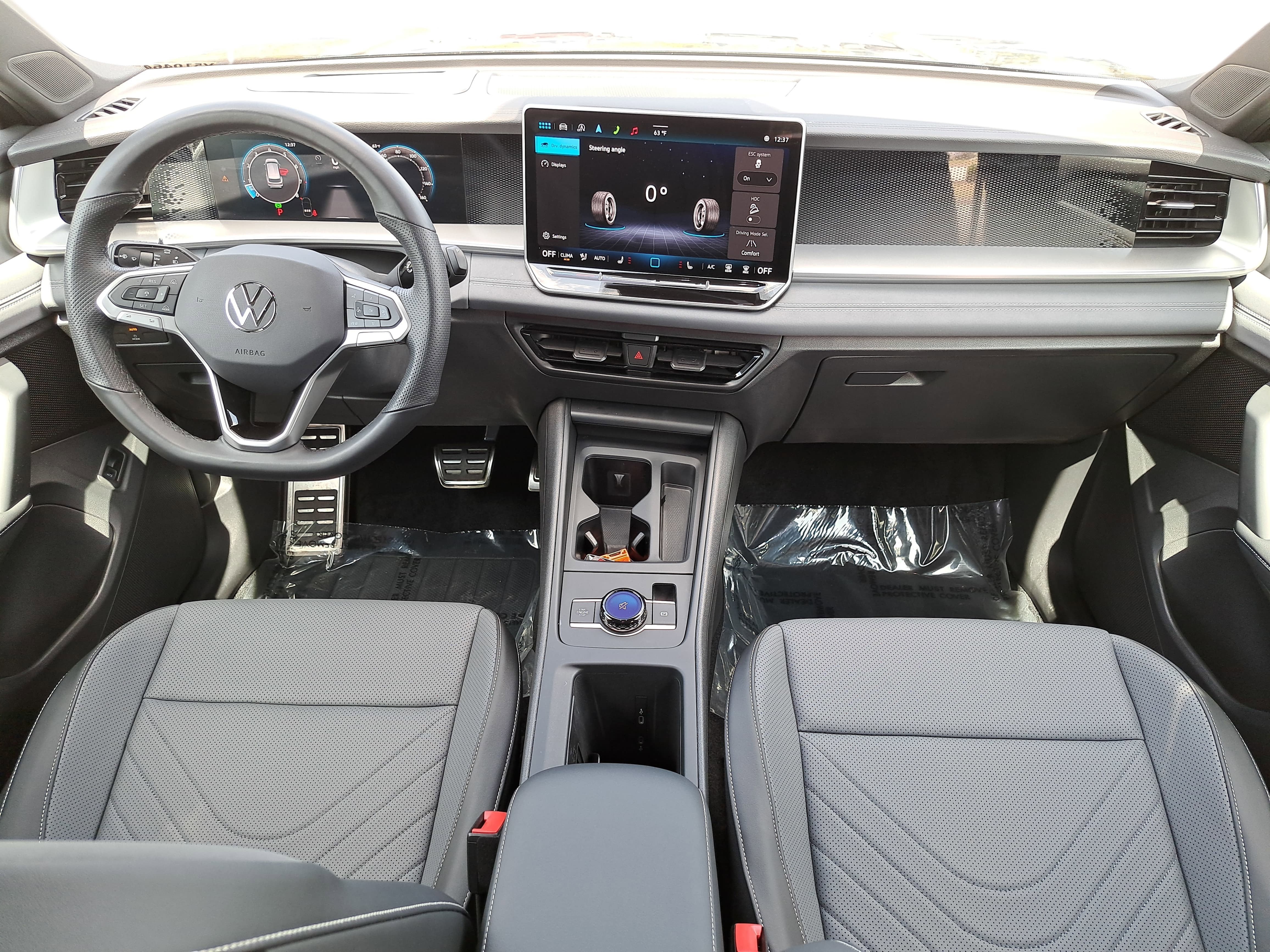 2025 Volkswagen Tiguan SE R-Line Black