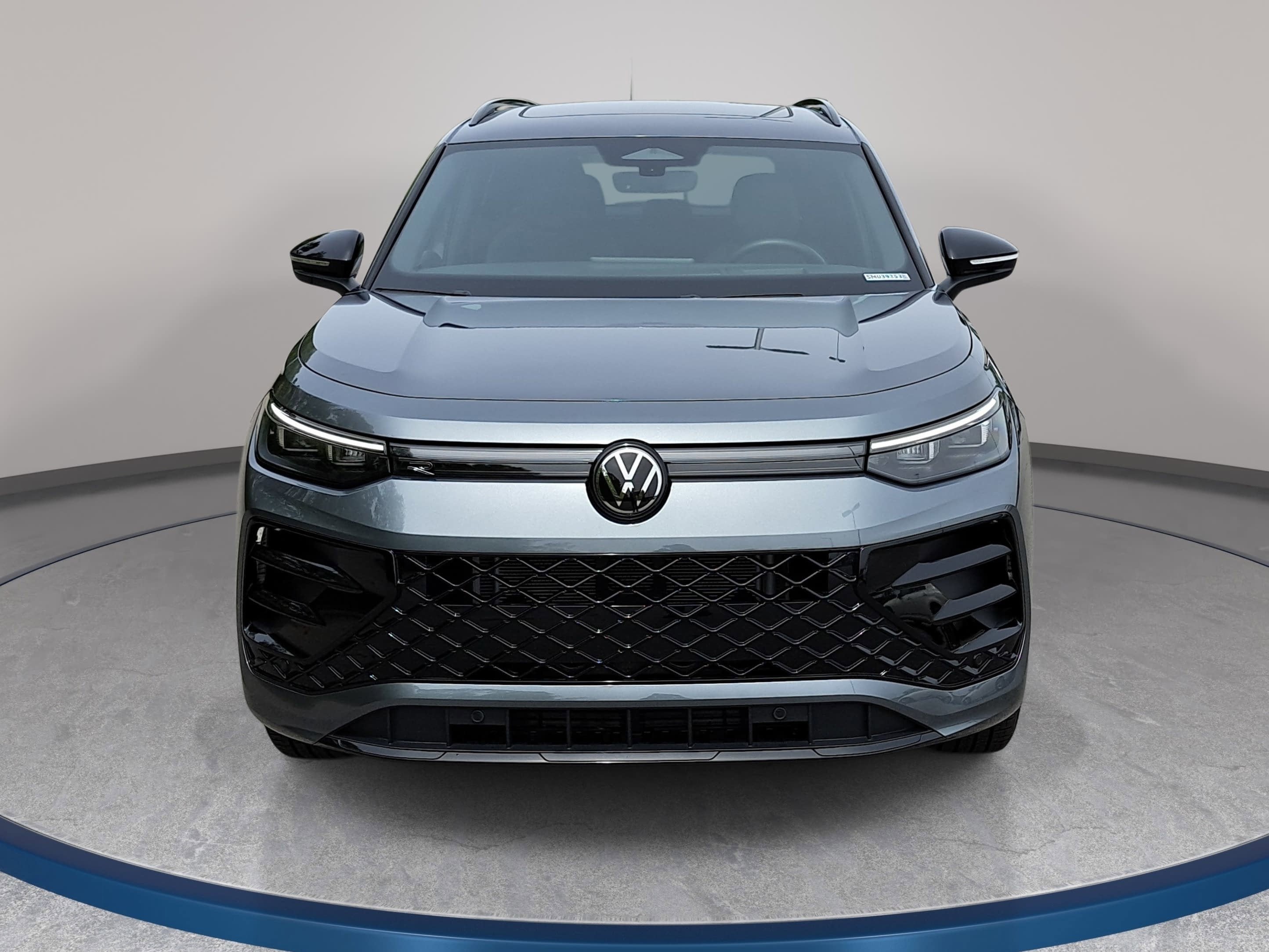 2025 Volkswagen Tiguan SE R-Line Black
