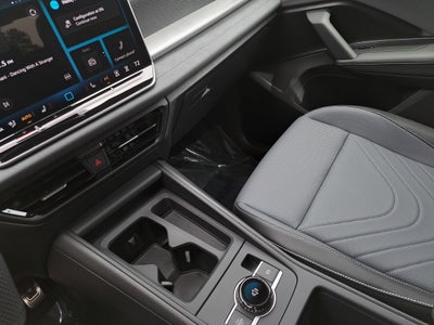 2025 Volkswagen Tiguan SE R-Line Black