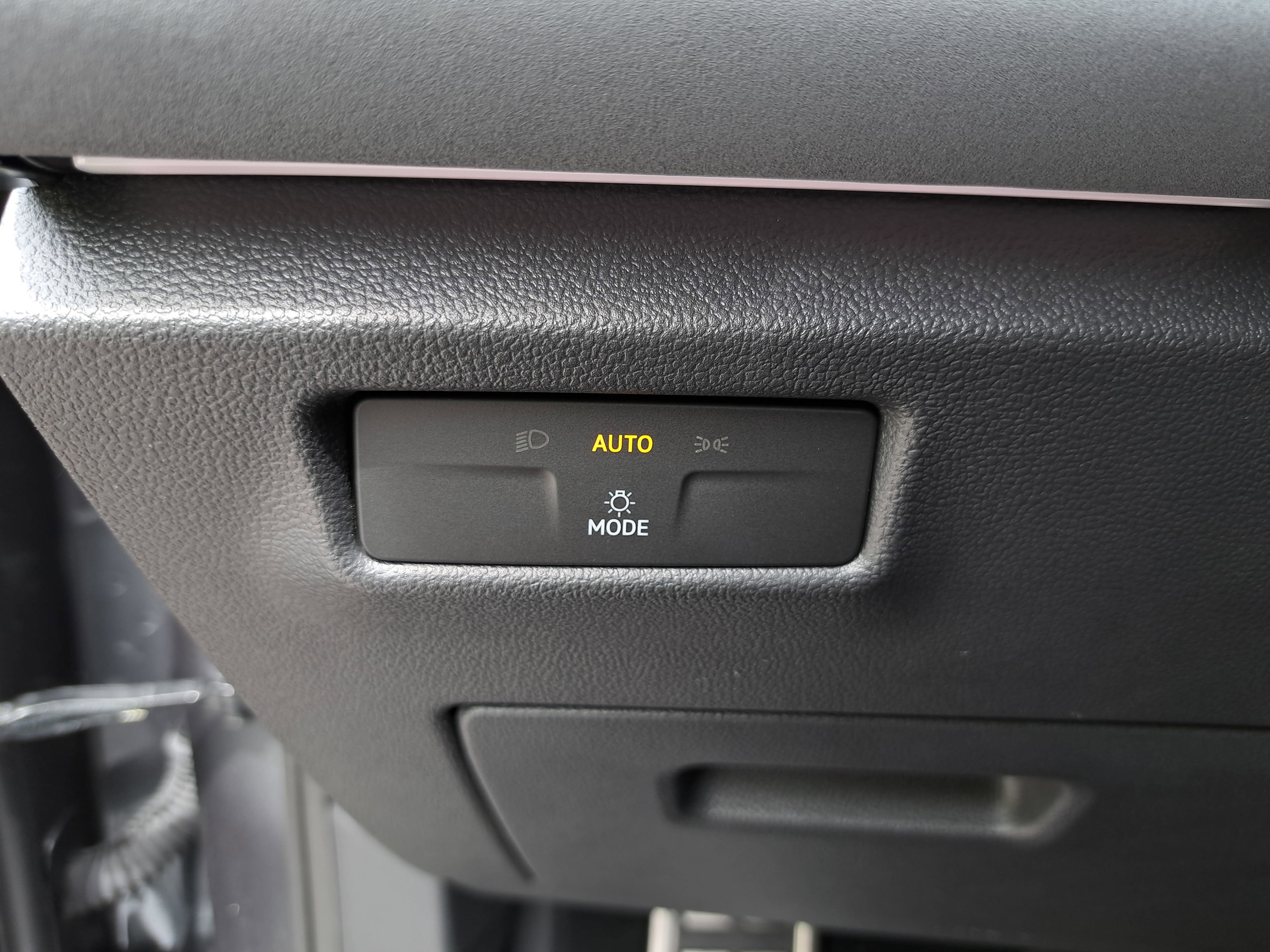 2025 Volkswagen Tiguan SE R-Line Black