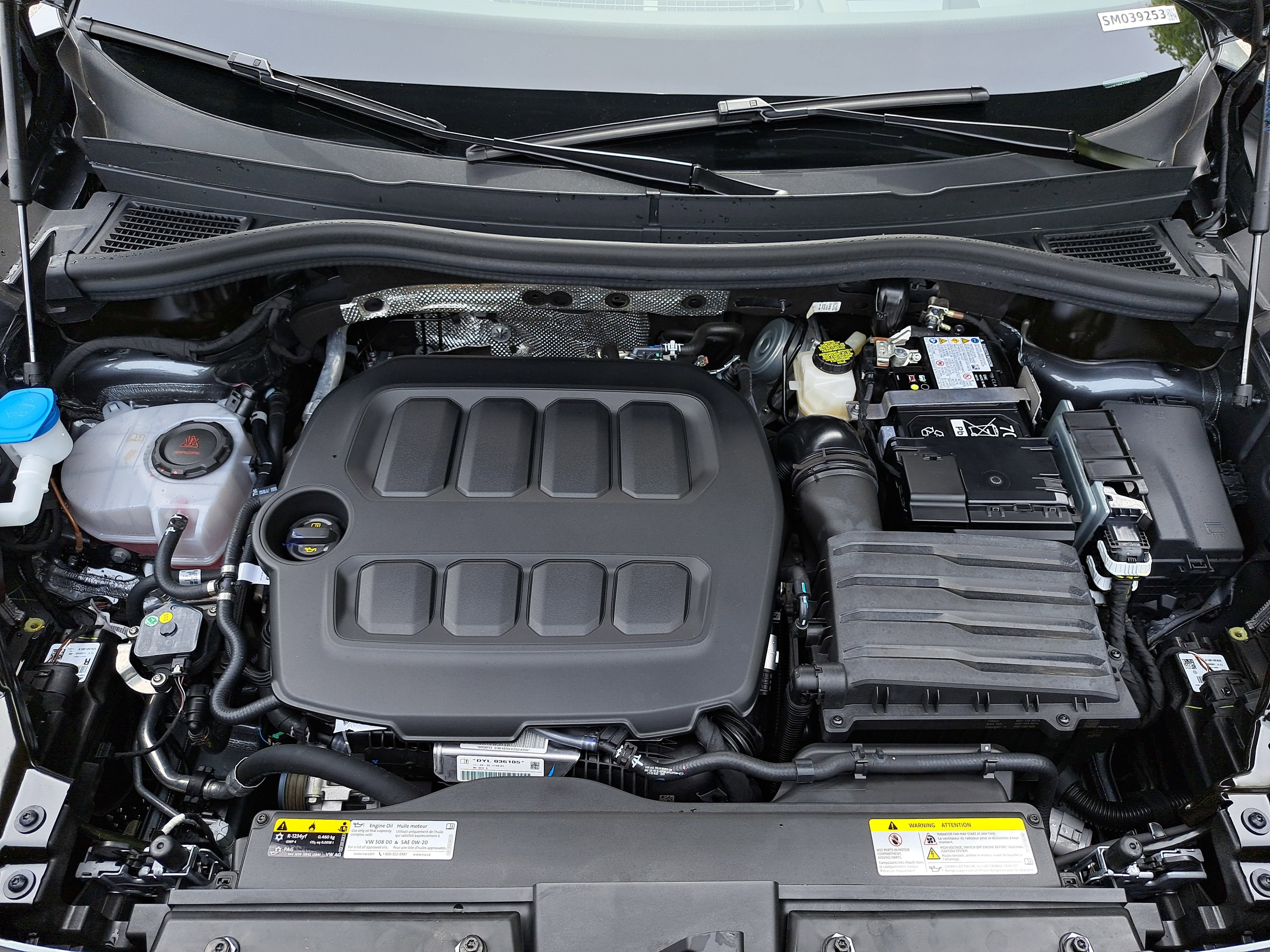 2025 Volkswagen Tiguan SE R-Line Black