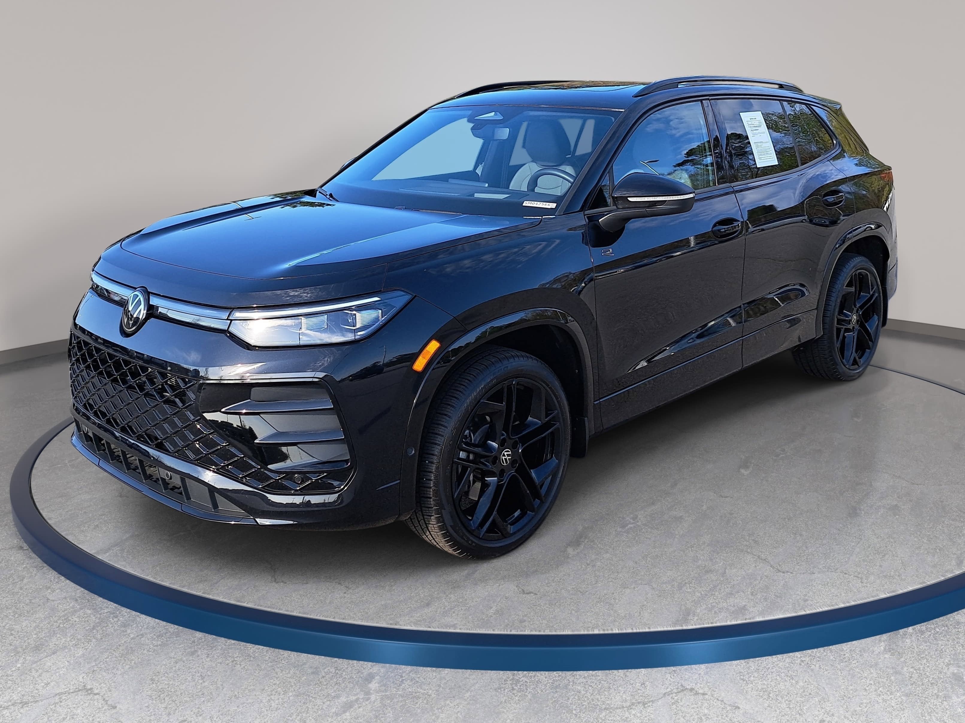 2025 Volkswagen Tiguan SE R-Line Black