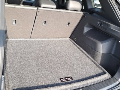 2025 Volkswagen Tiguan SE R-Line Black