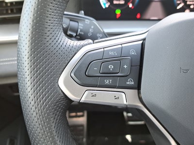 2025 Volkswagen Tiguan SE R-Line Black