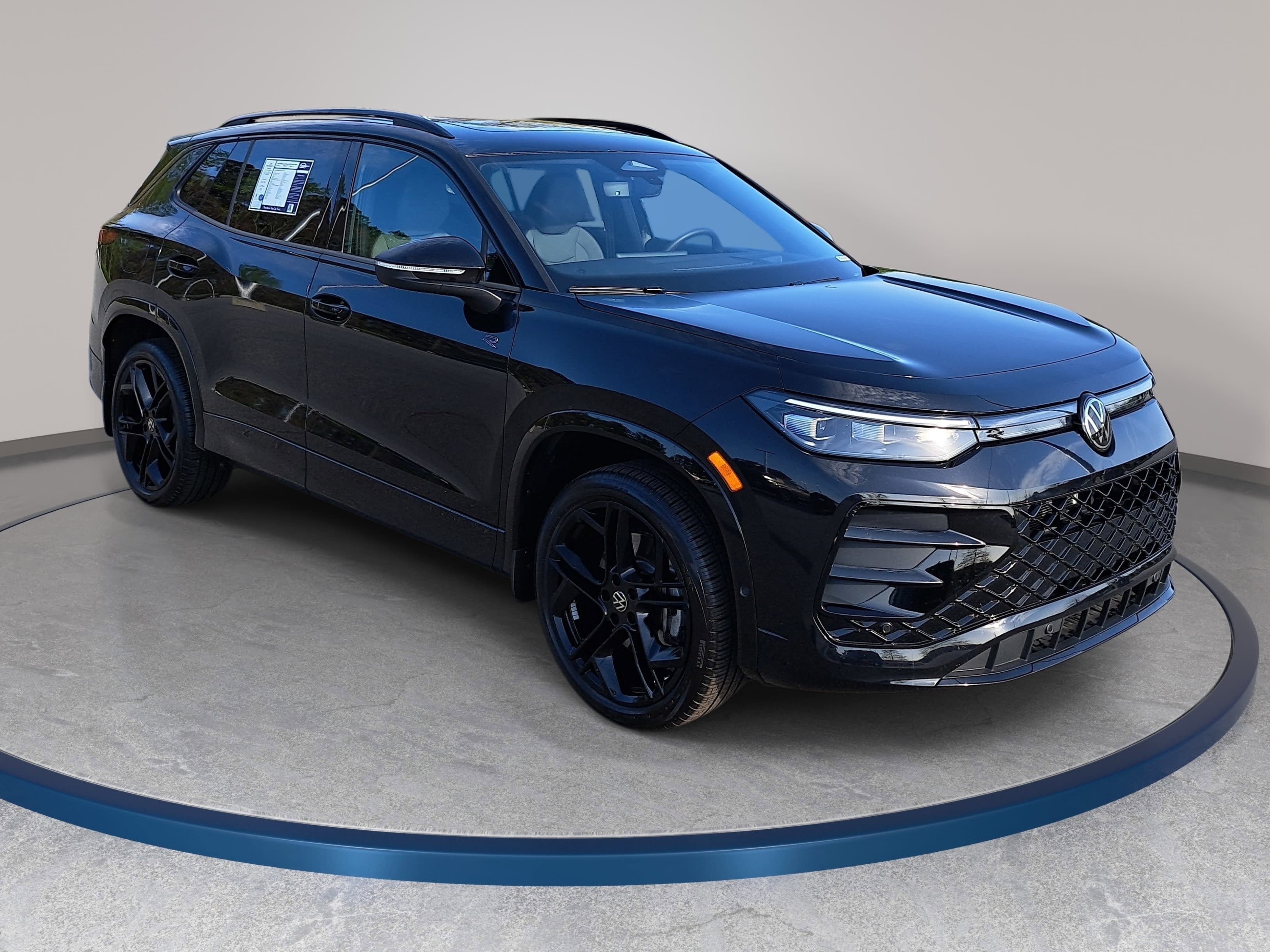 2025 Volkswagen Tiguan SE R-Line Black