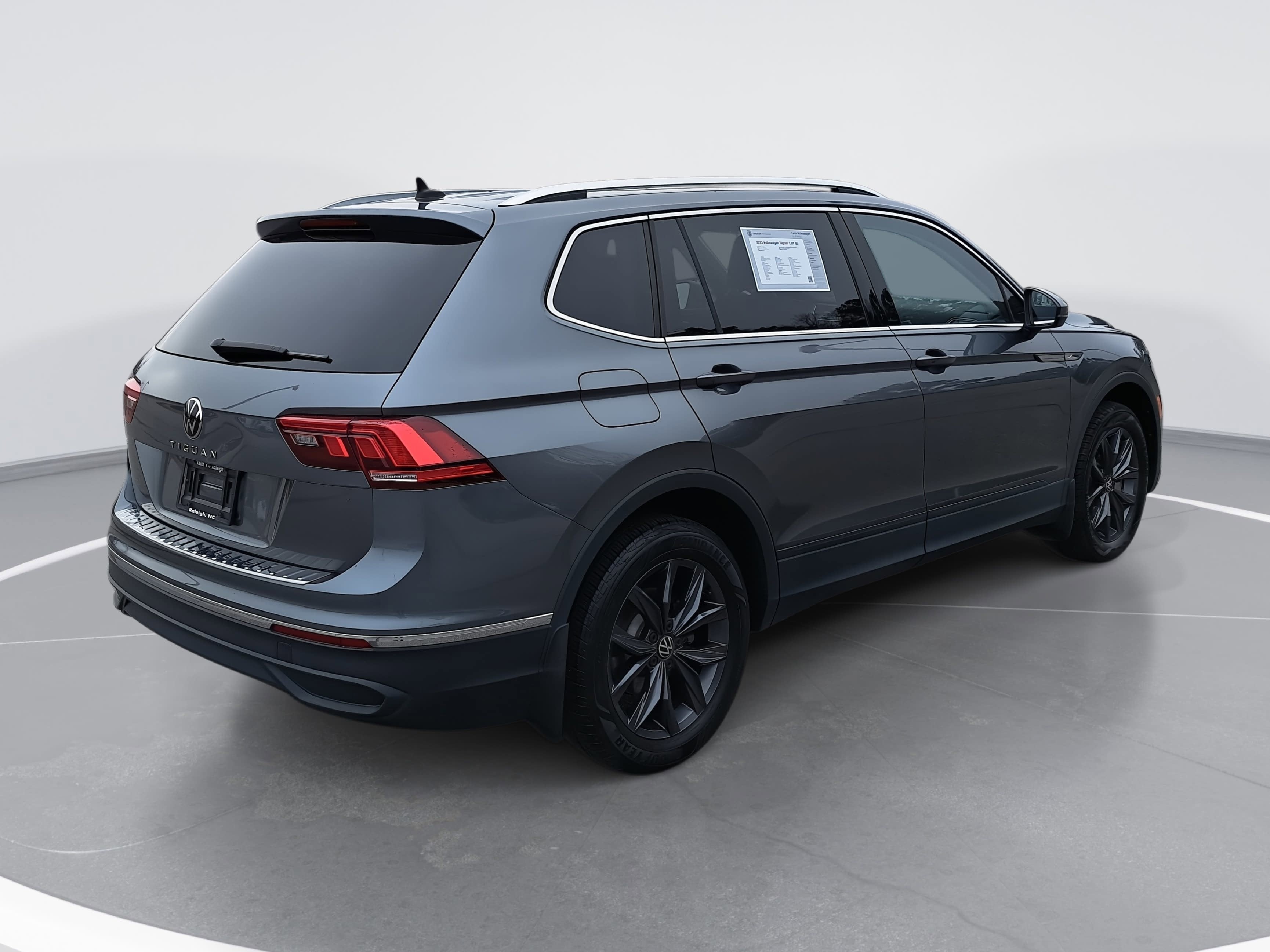 2023 Volkswagen Tiguan SE