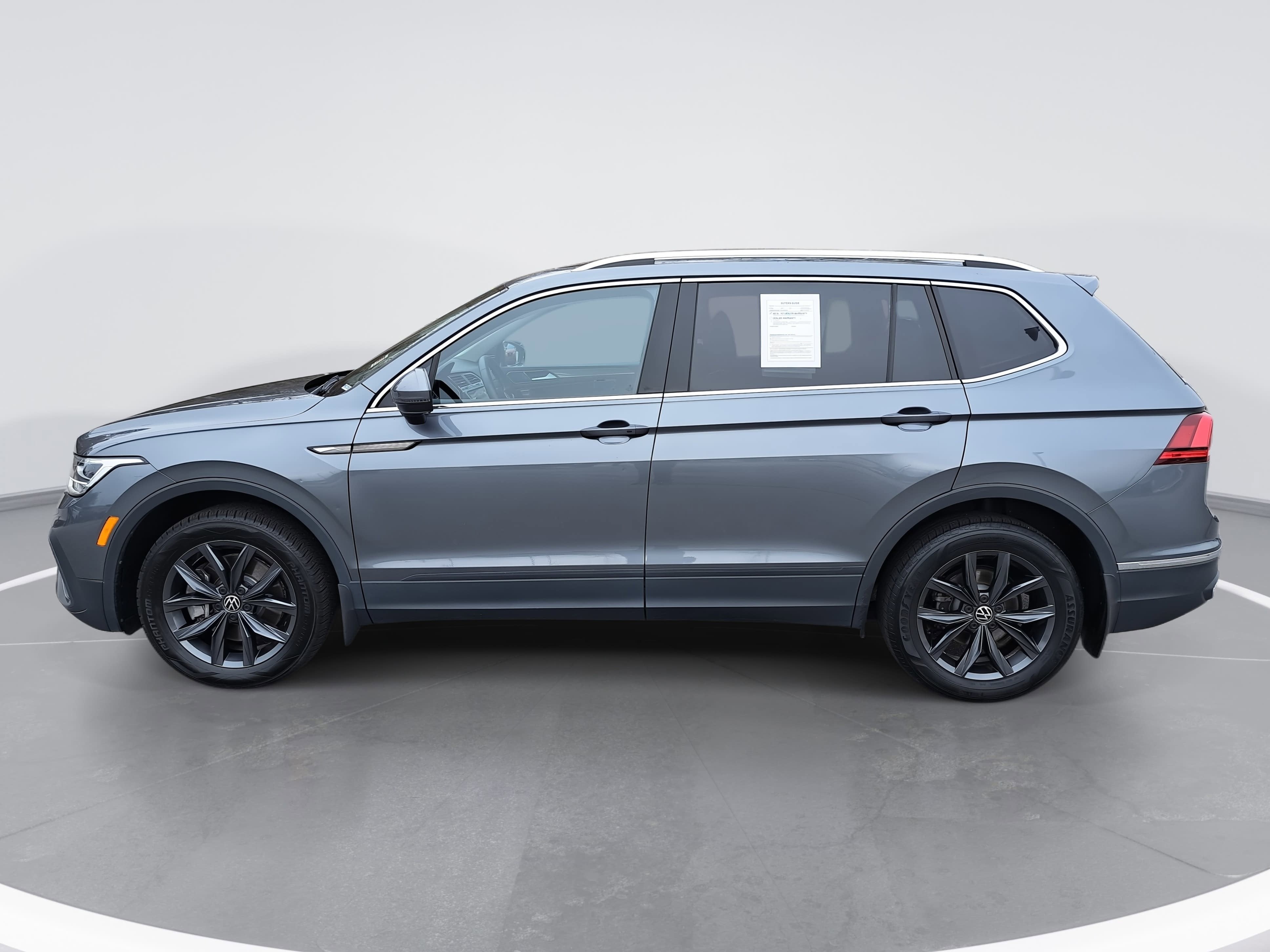 2023 Volkswagen Tiguan SE