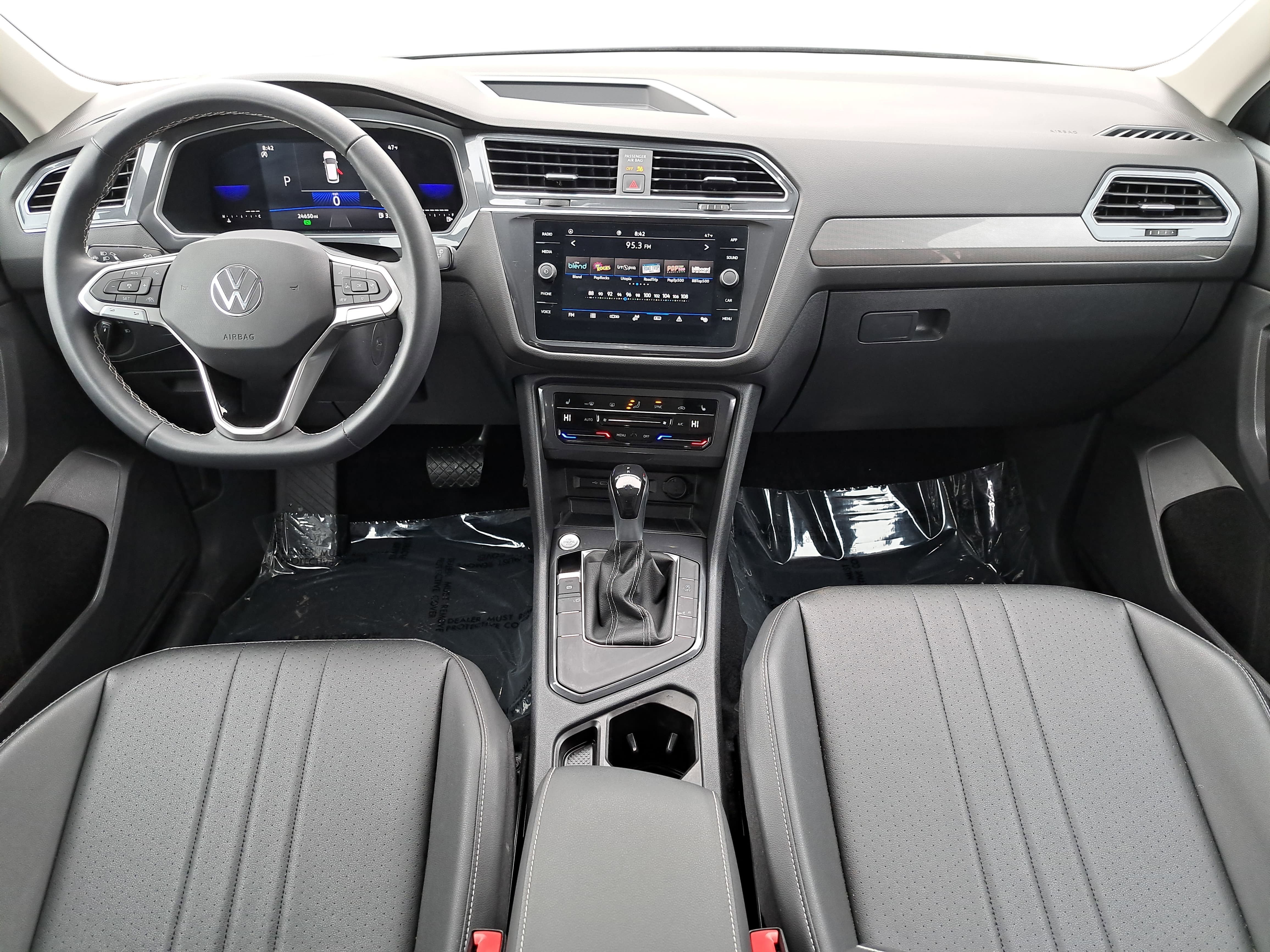 2023 Volkswagen Tiguan SE