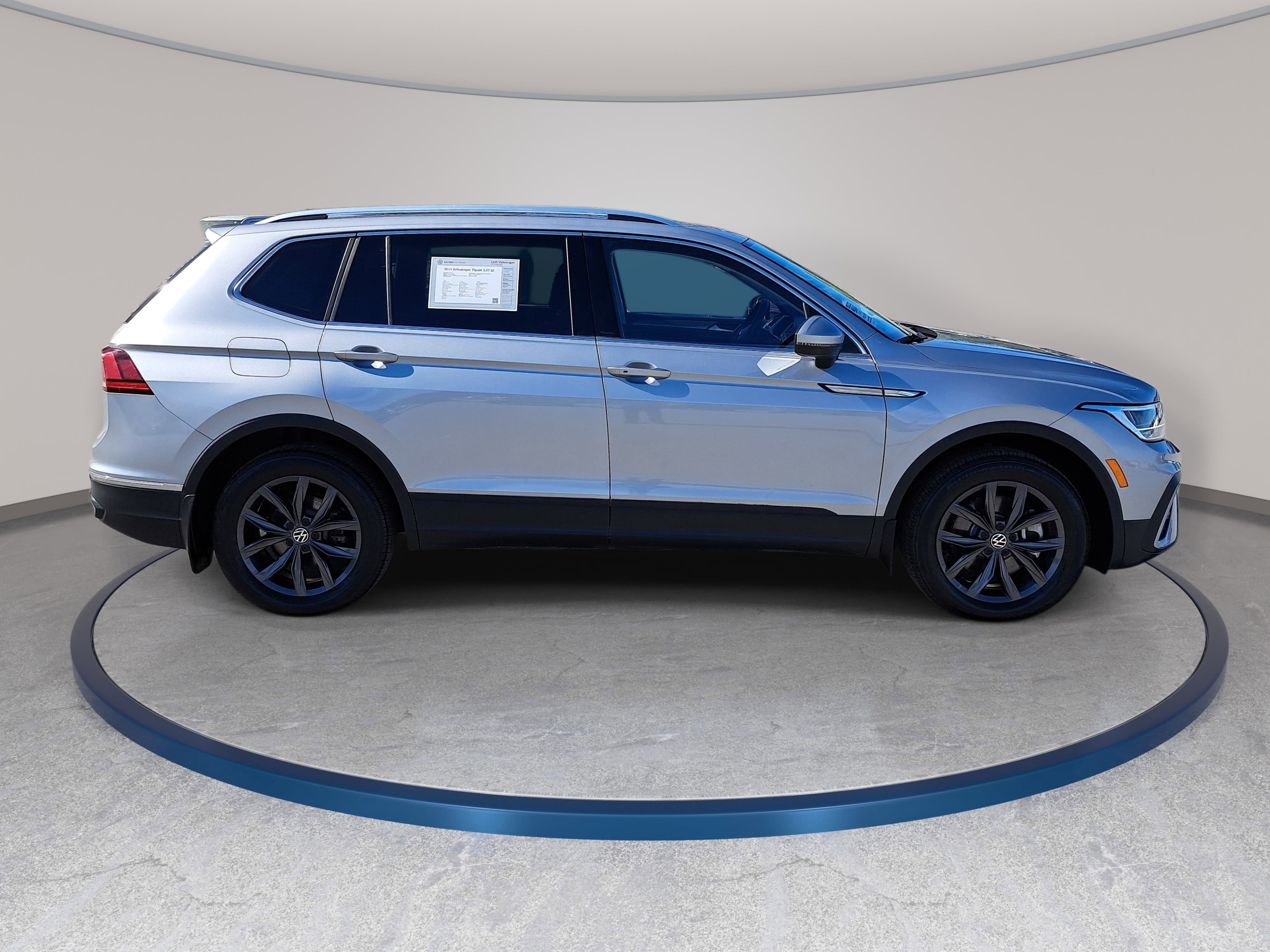 2023 Volkswagen Tiguan SE