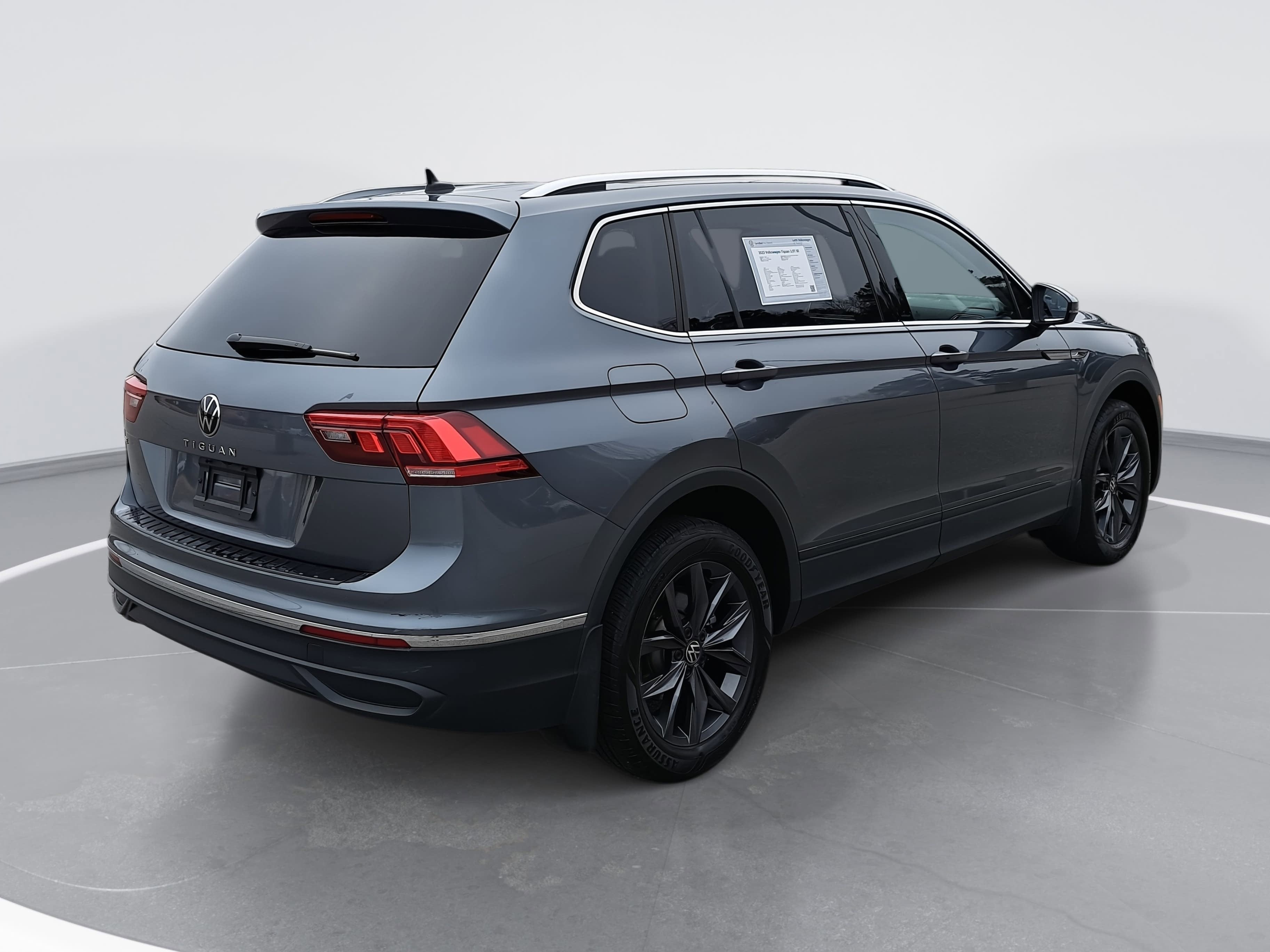 2023 Volkswagen Tiguan SE