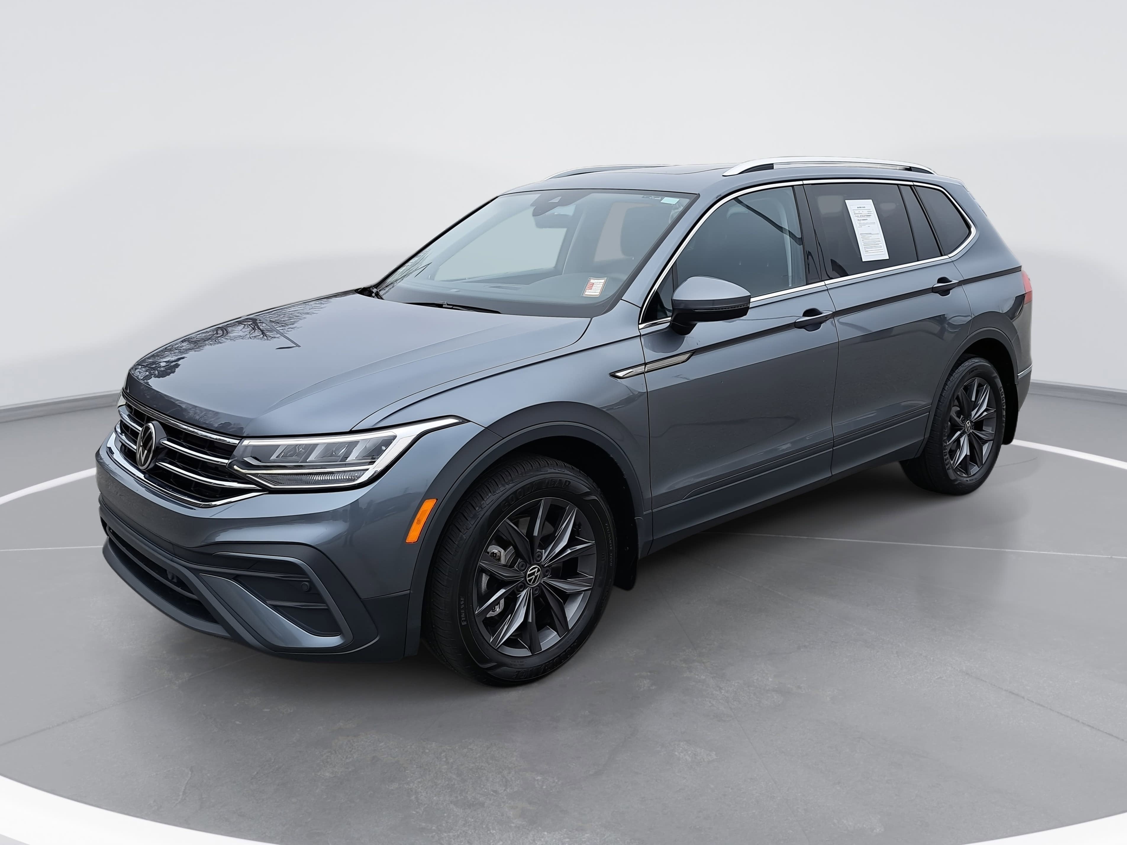 2023 Volkswagen Tiguan SE