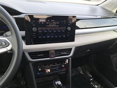 2025 Volkswagen Taos SE