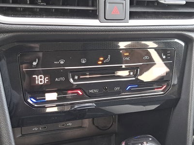 2025 Volkswagen Taos SE