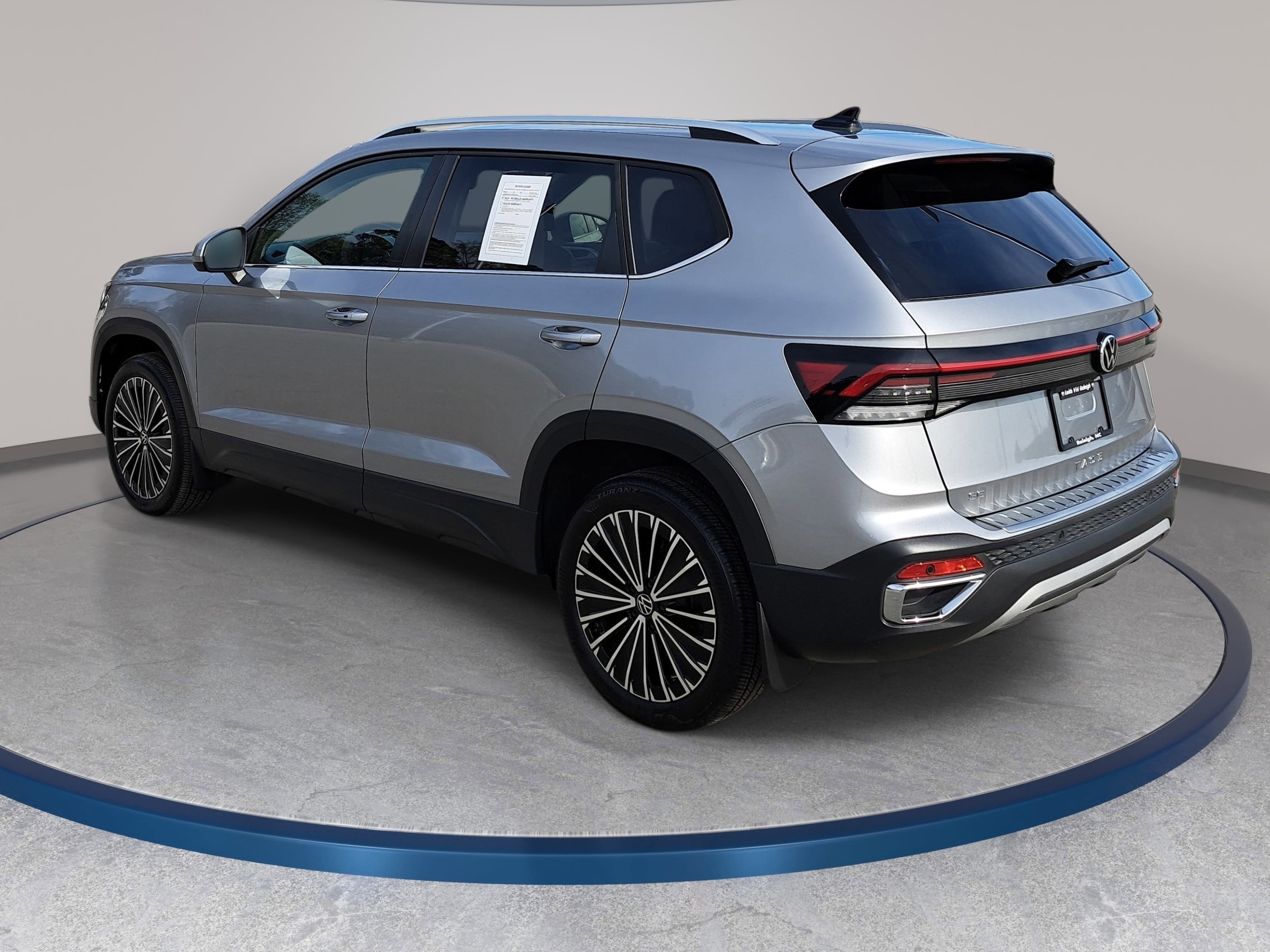 2025 Volkswagen Taos SE