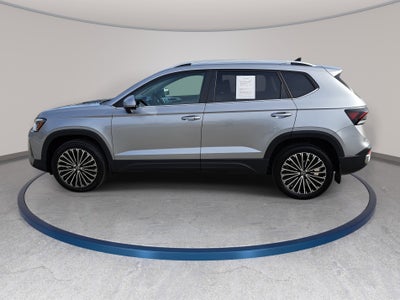 2025 Volkswagen Taos SE