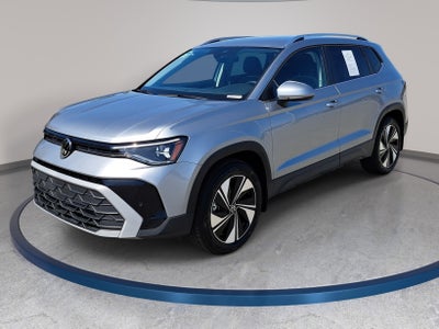 2025 Volkswagen Taos SE