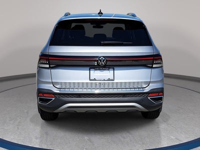 2025 Volkswagen Taos SE