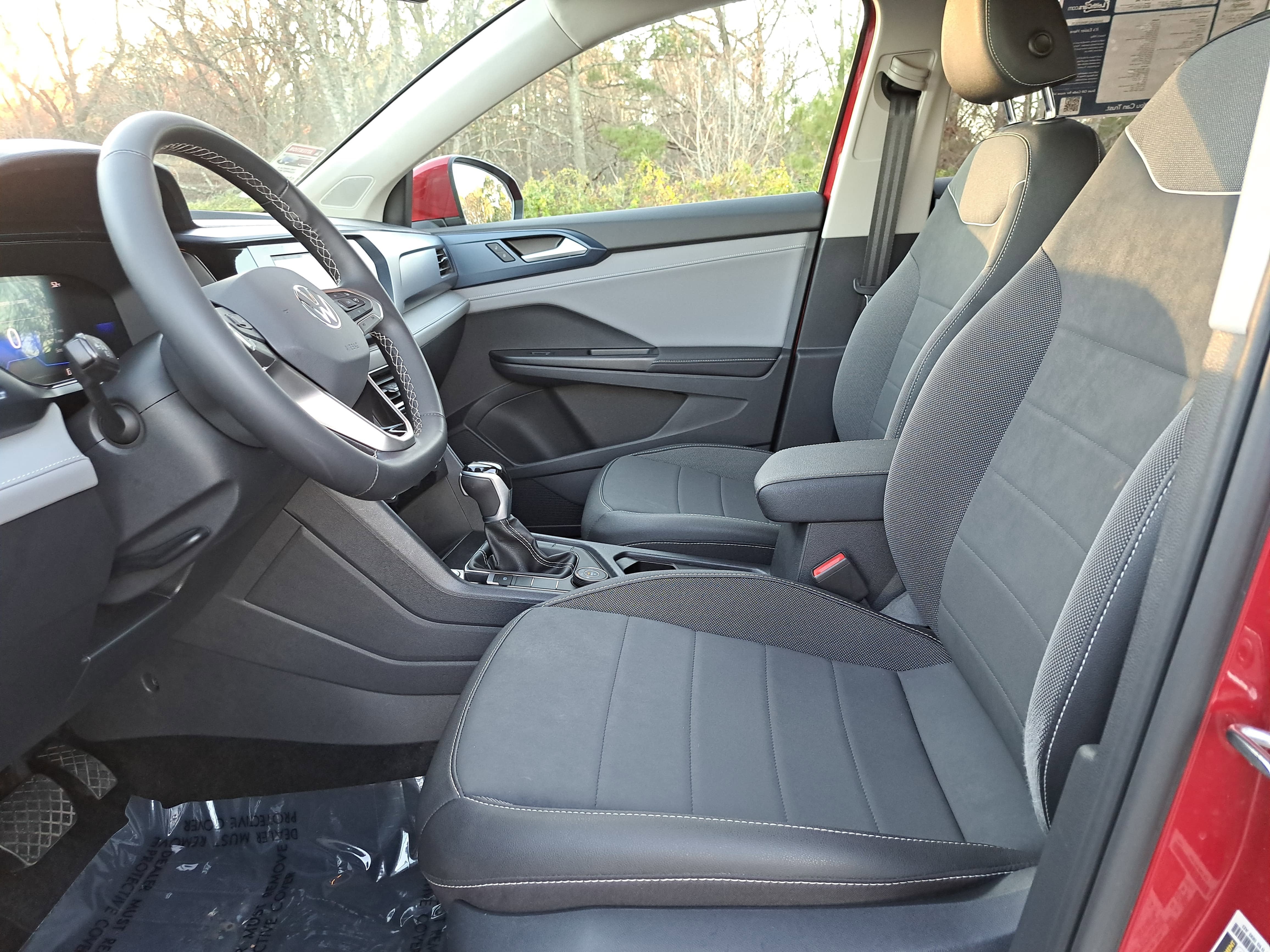 2024 Volkswagen Taos SE