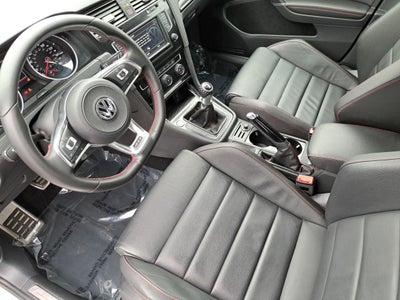 2017 Volkswagen Golf GTI SE