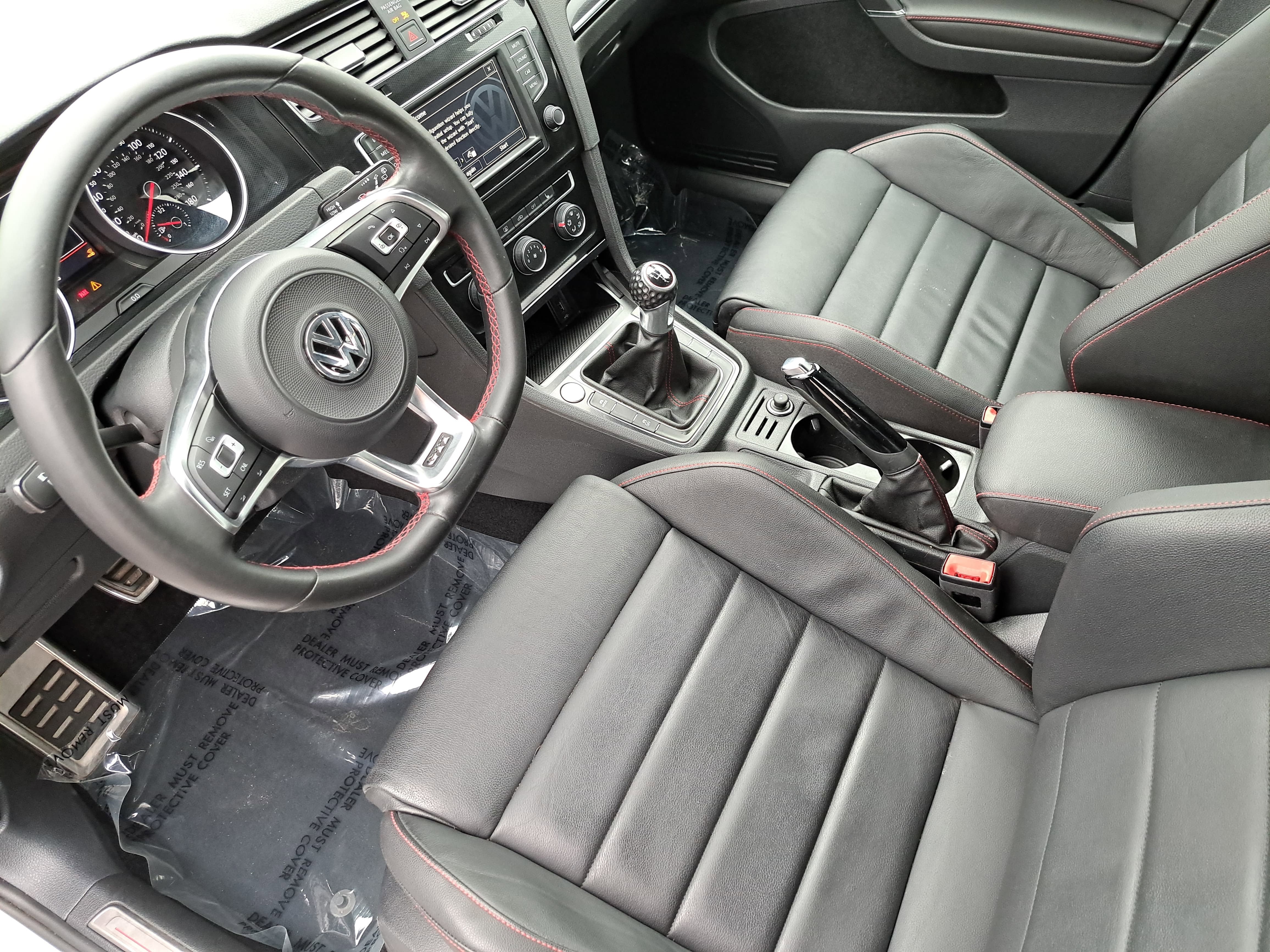 2017 Volkswagen Golf GTI SE