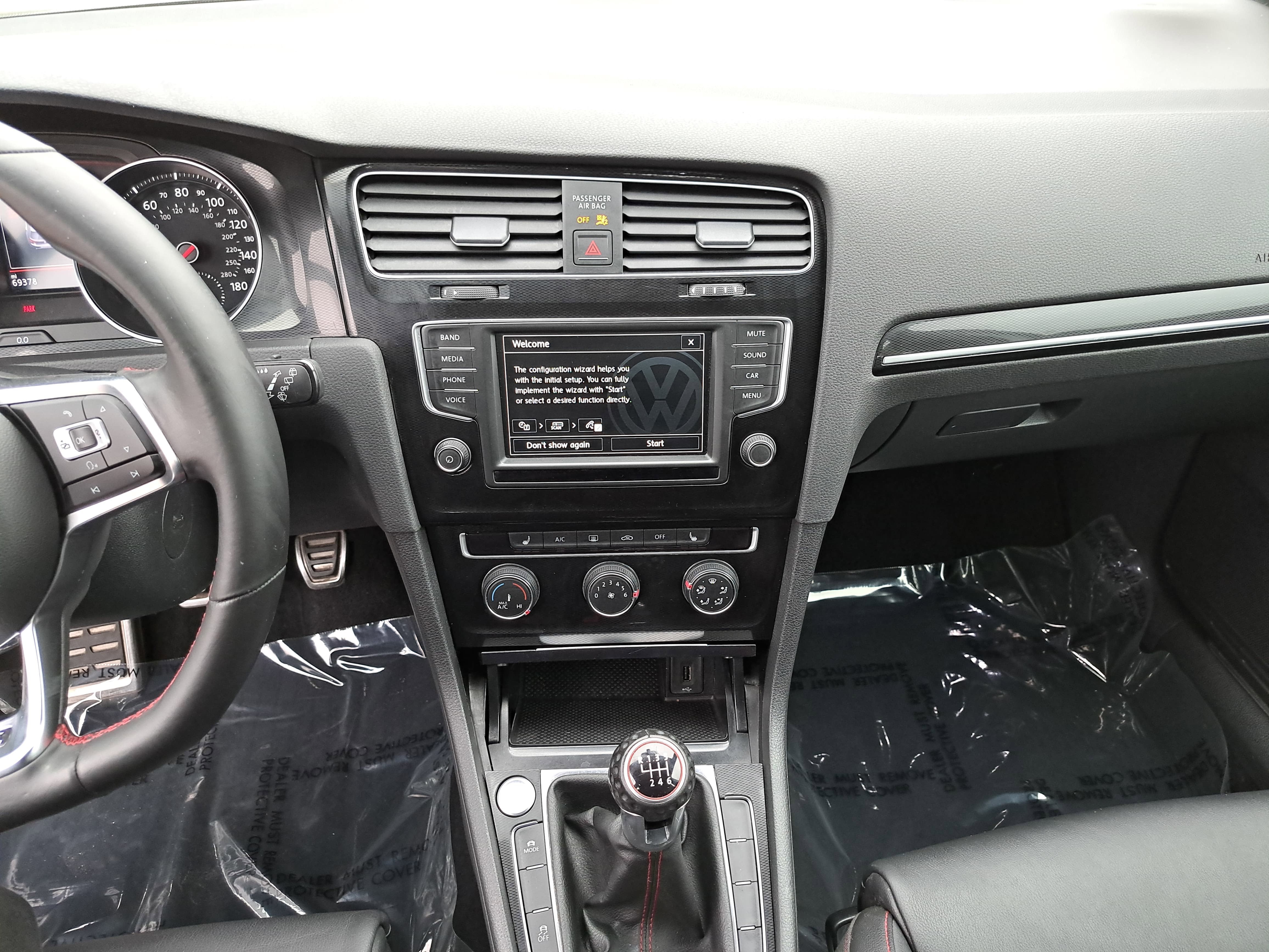 2017 Volkswagen Golf GTI SE