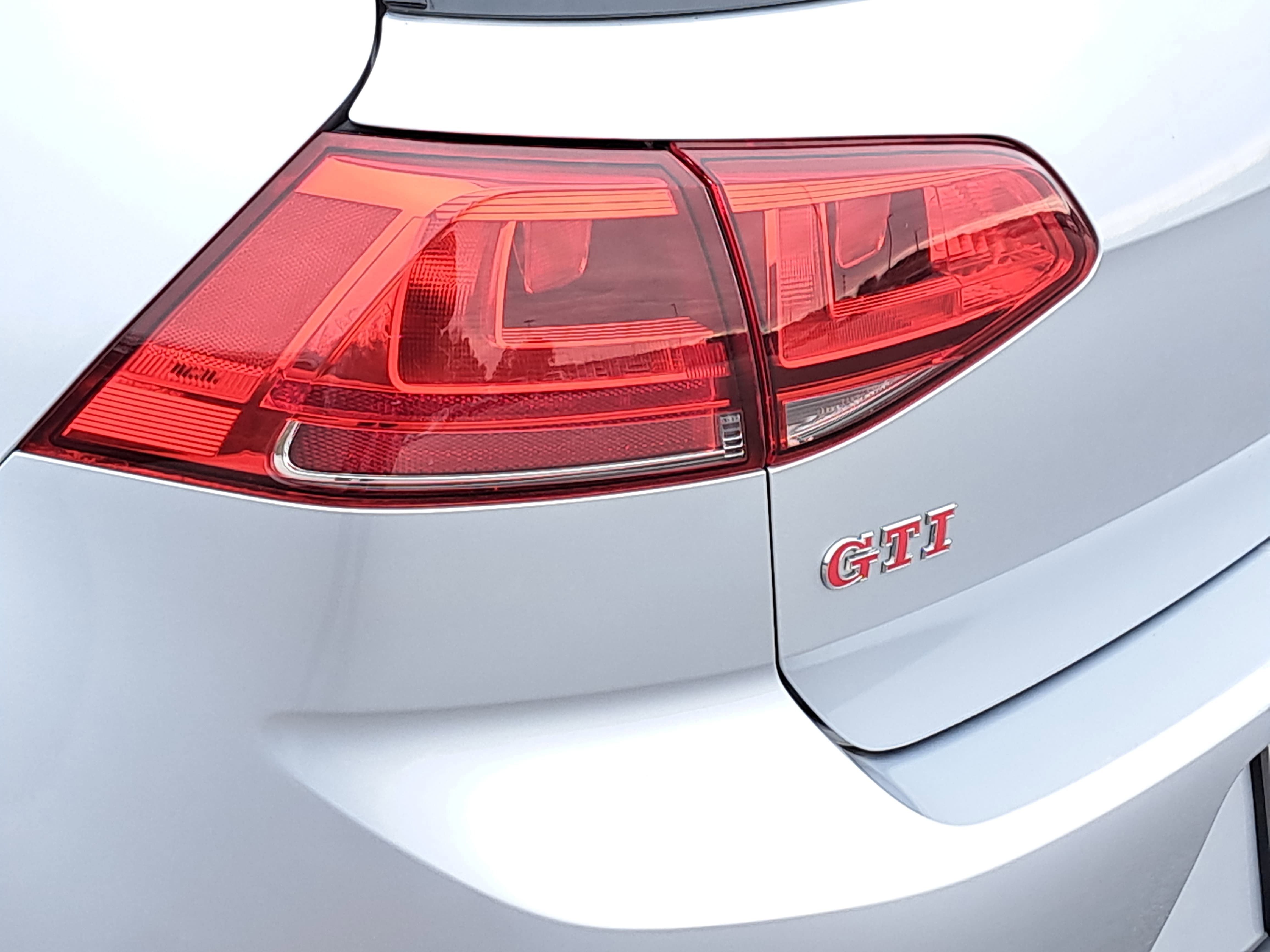 2017 Volkswagen Golf GTI SE