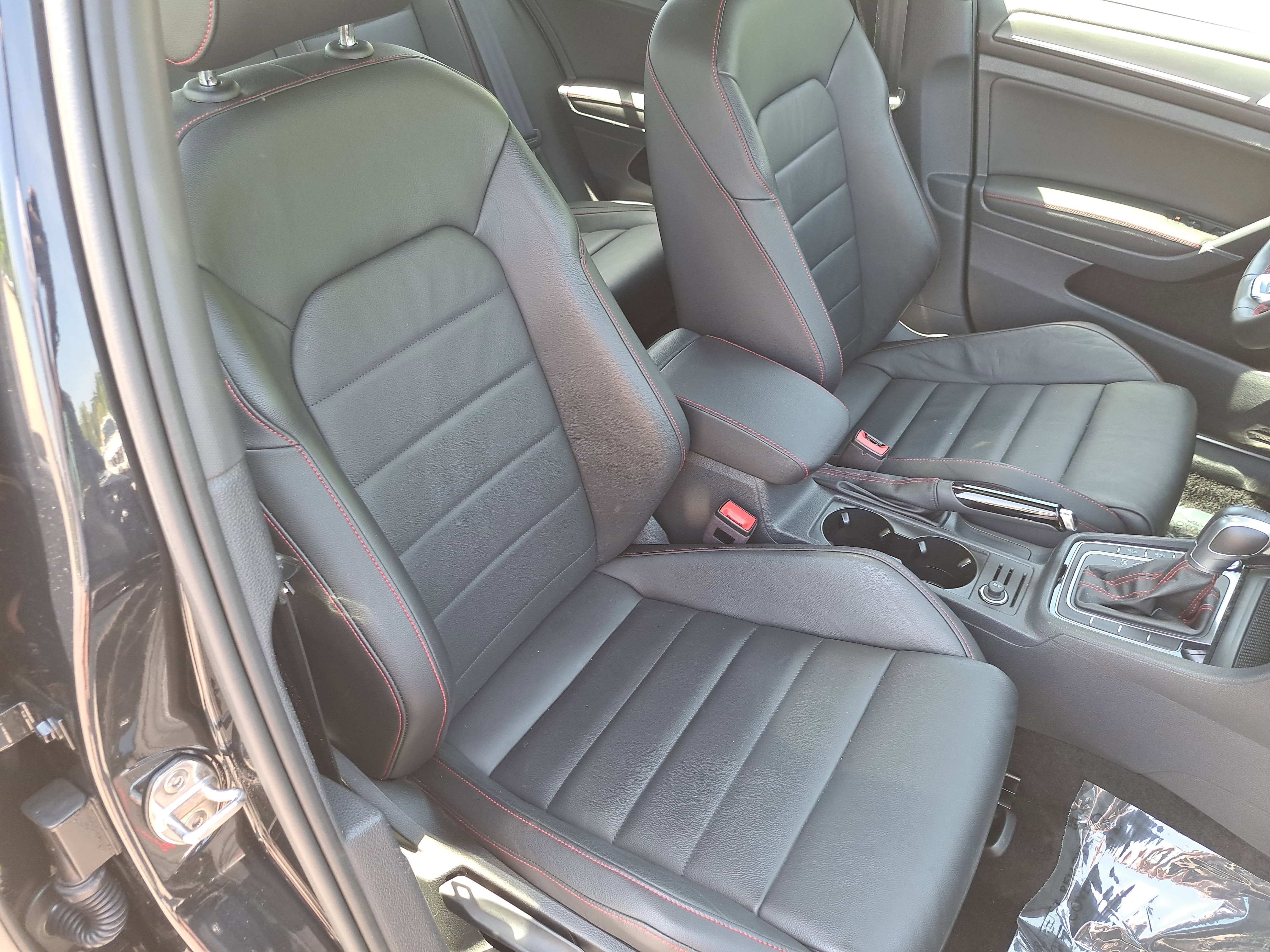 2019 Volkswagen Golf GTI SE