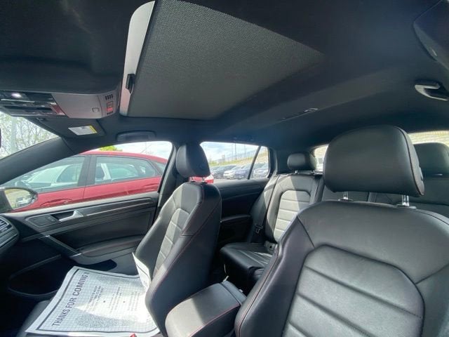 2019 Volkswagen Golf GTI SE