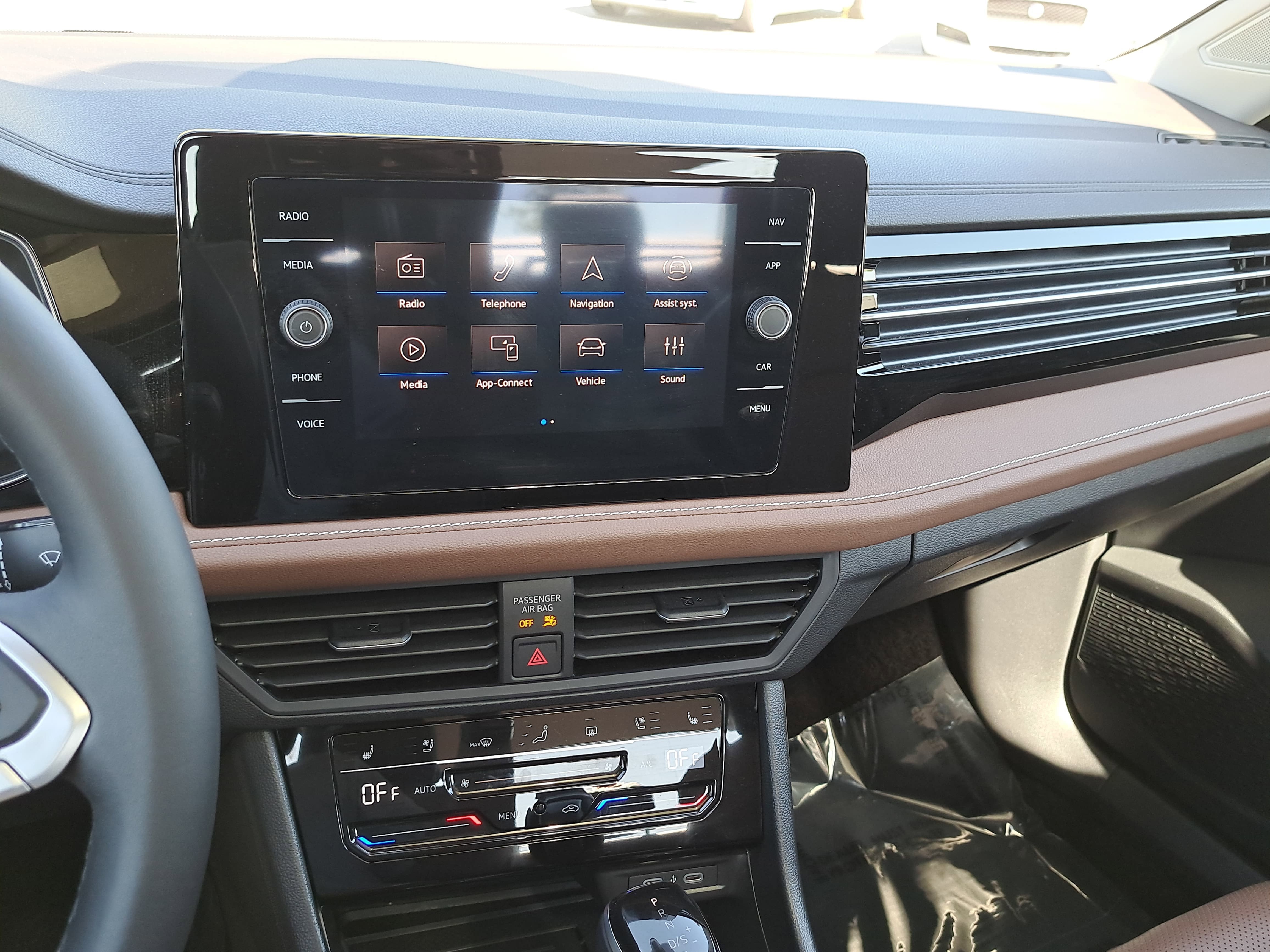 2025 Volkswagen Jetta SEL