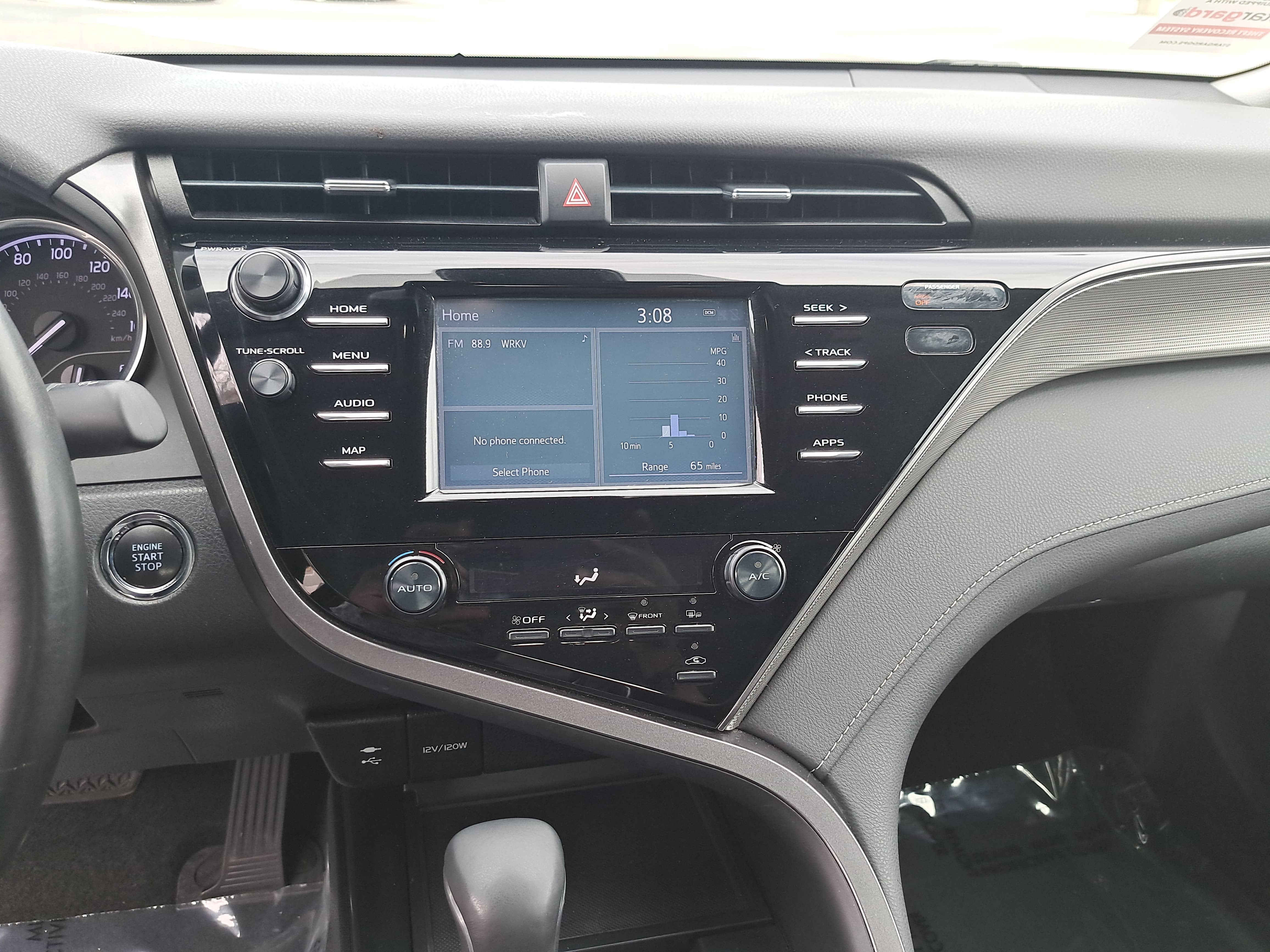 2019 Toyota Camry SE