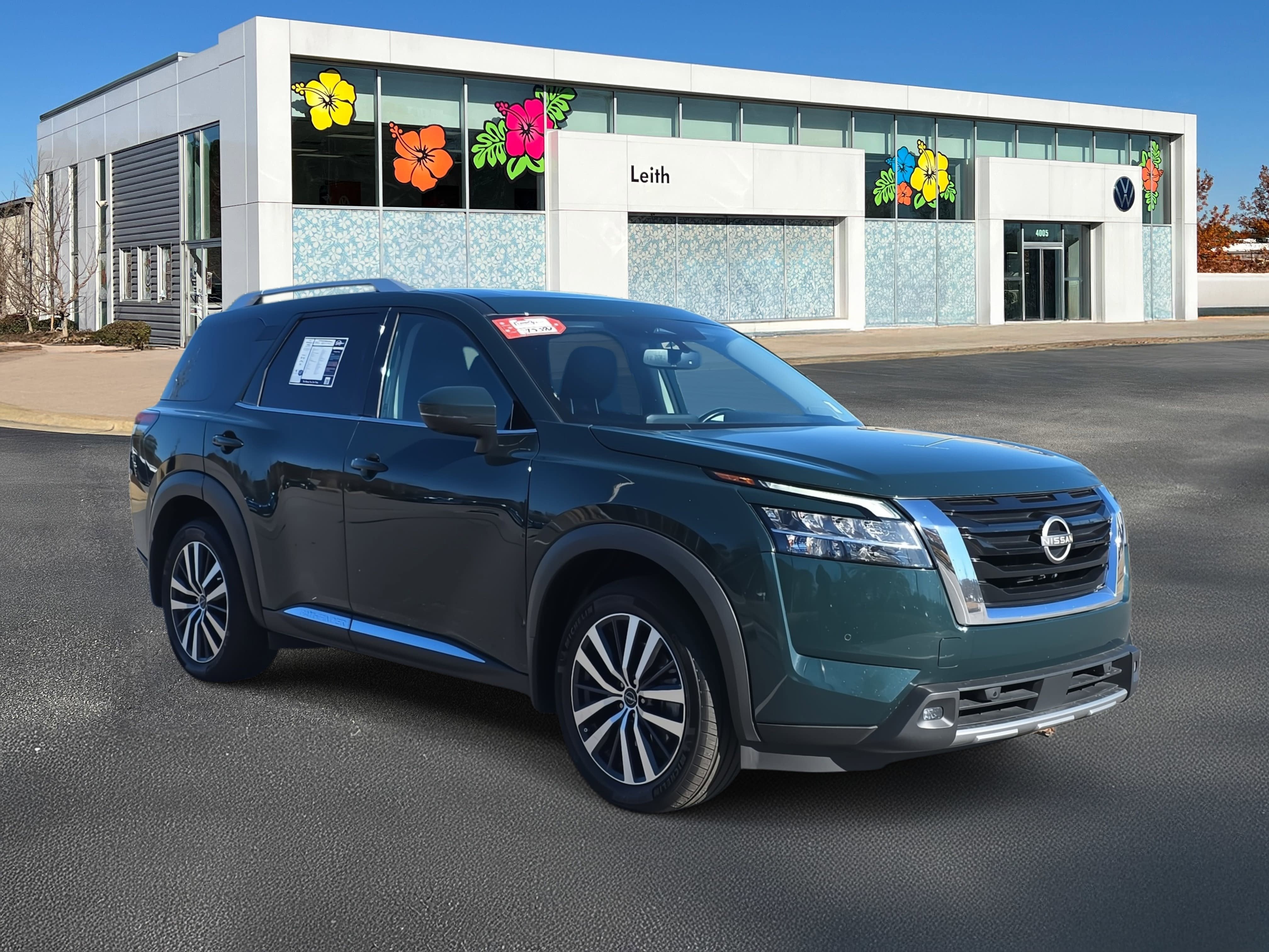 2022 Nissan Pathfinder Platinum
