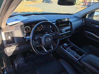 2022 Nissan Pathfinder Platinum