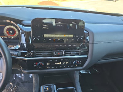 2022 Nissan Pathfinder Platinum