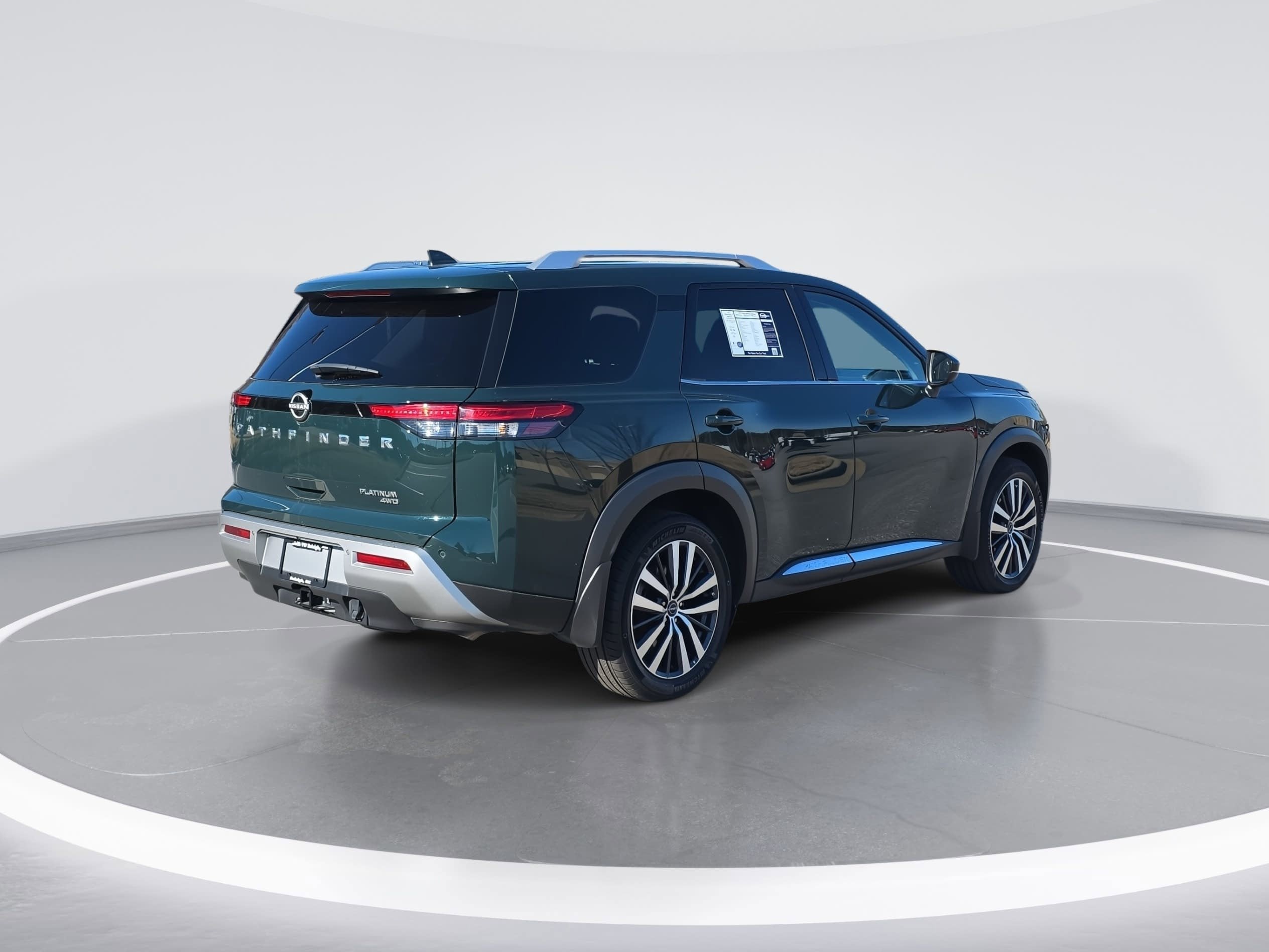 2022 Nissan Pathfinder Platinum