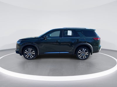 2022 Nissan Pathfinder Platinum