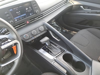 2021 Hyundai Elantra SE